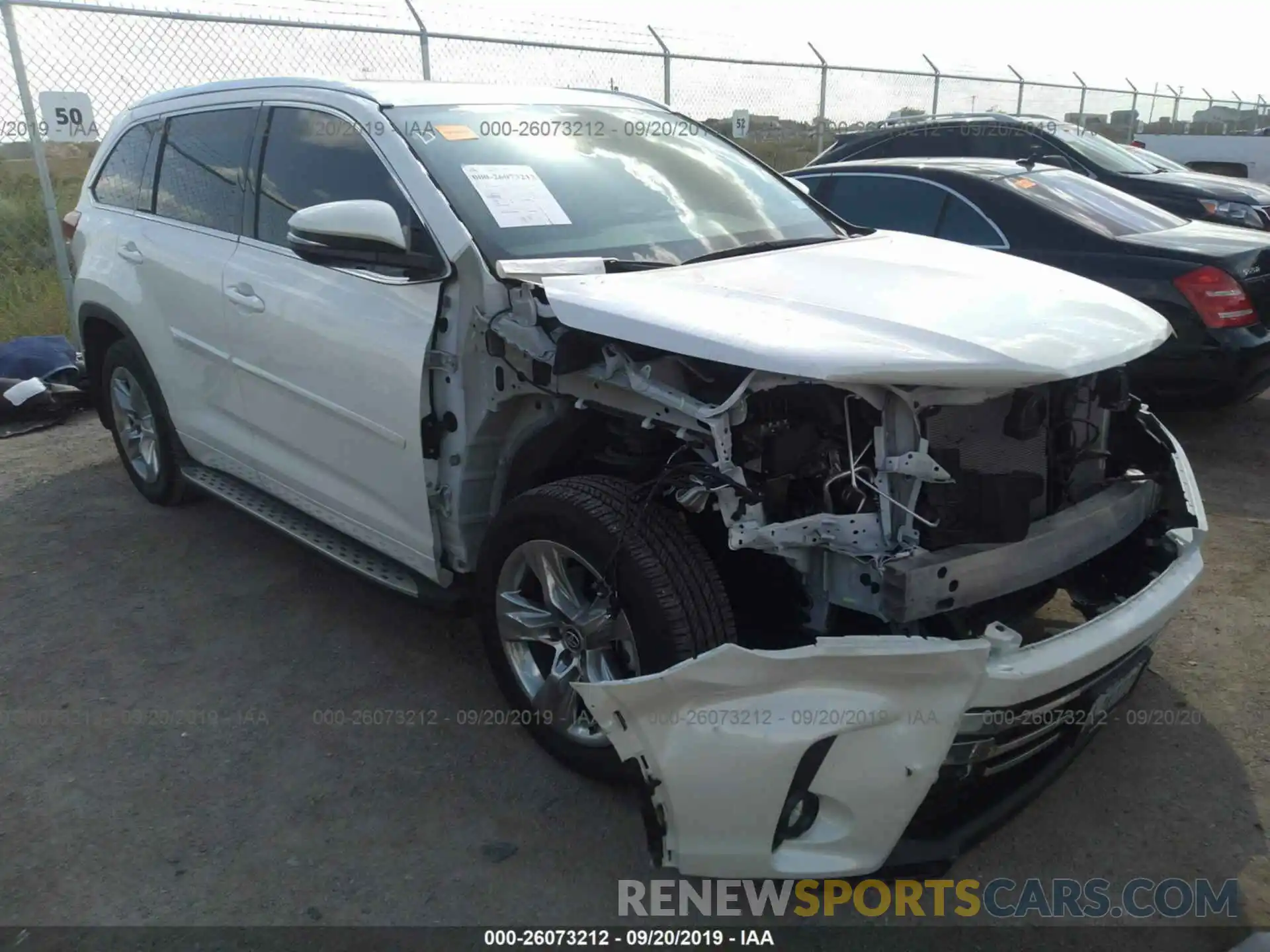 1 Photograph of a damaged car 5TDYZRFH5KS311479 TOYOTA HIGHLANDER 2019