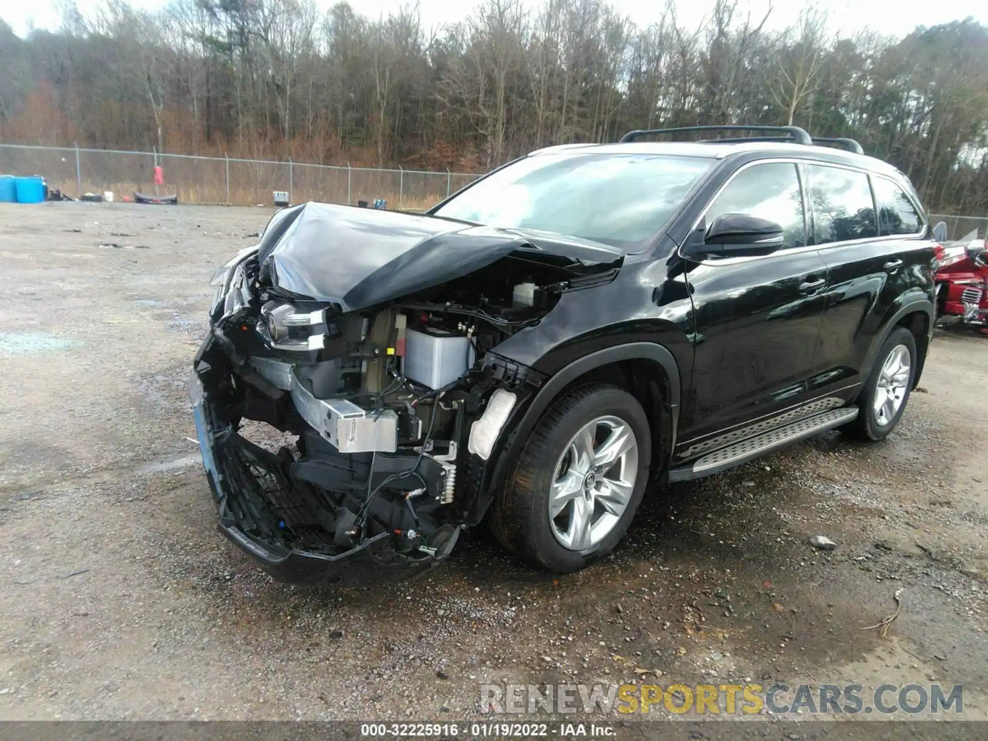 2 Photograph of a damaged car 5TDYZRFH5KS325060 TOYOTA HIGHLANDER 2019