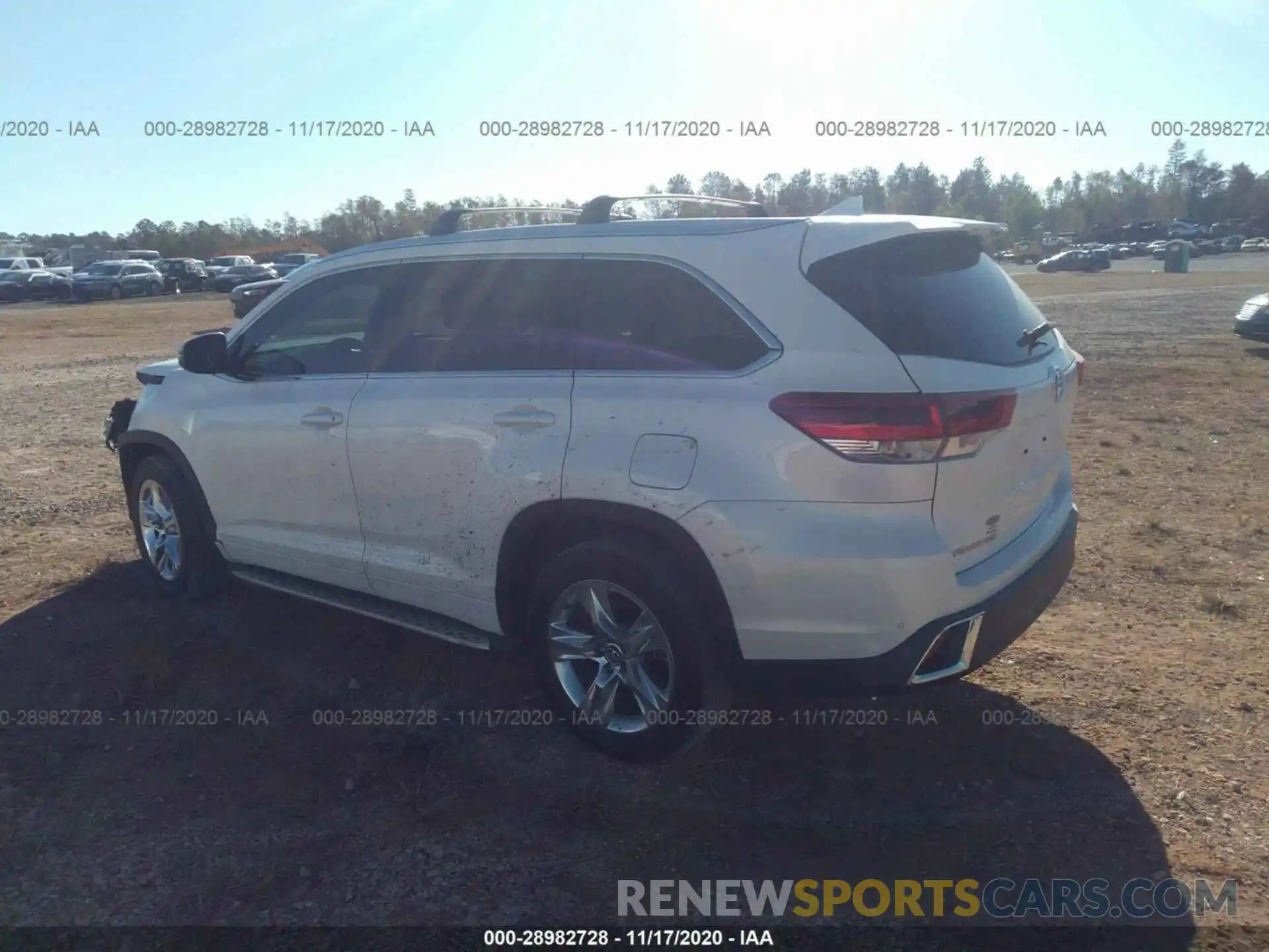 3 Photograph of a damaged car 5TDYZRFH6KS300636 TOYOTA HIGHLANDER 2019