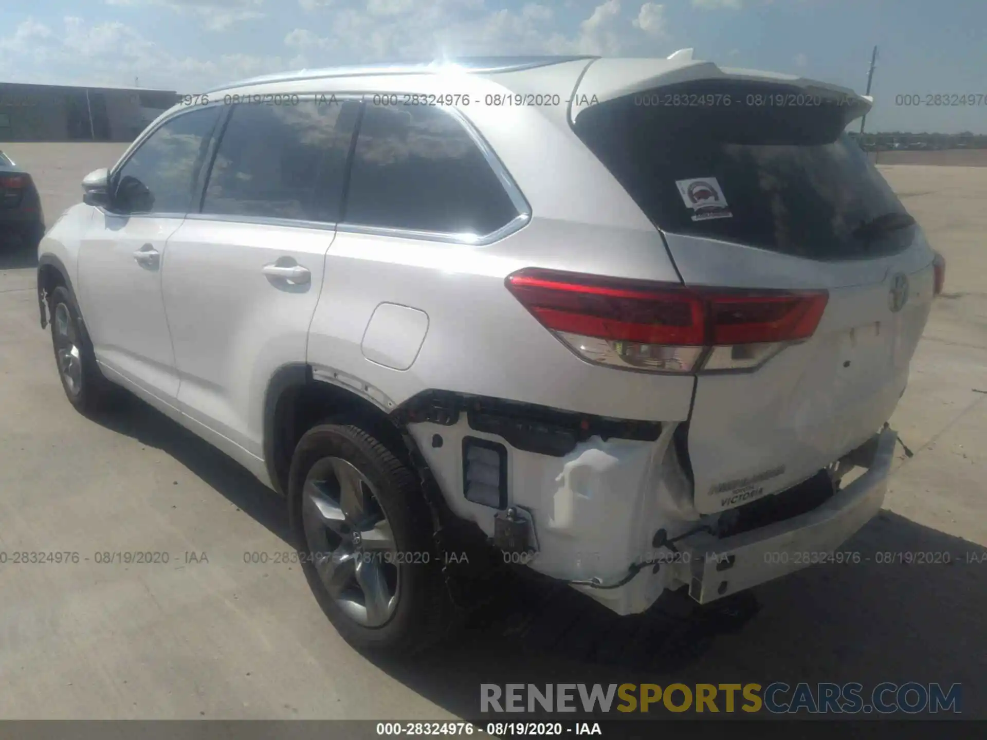 3 Photograph of a damaged car 5TDYZRFH6KS321678 TOYOTA HIGHLANDER 2019