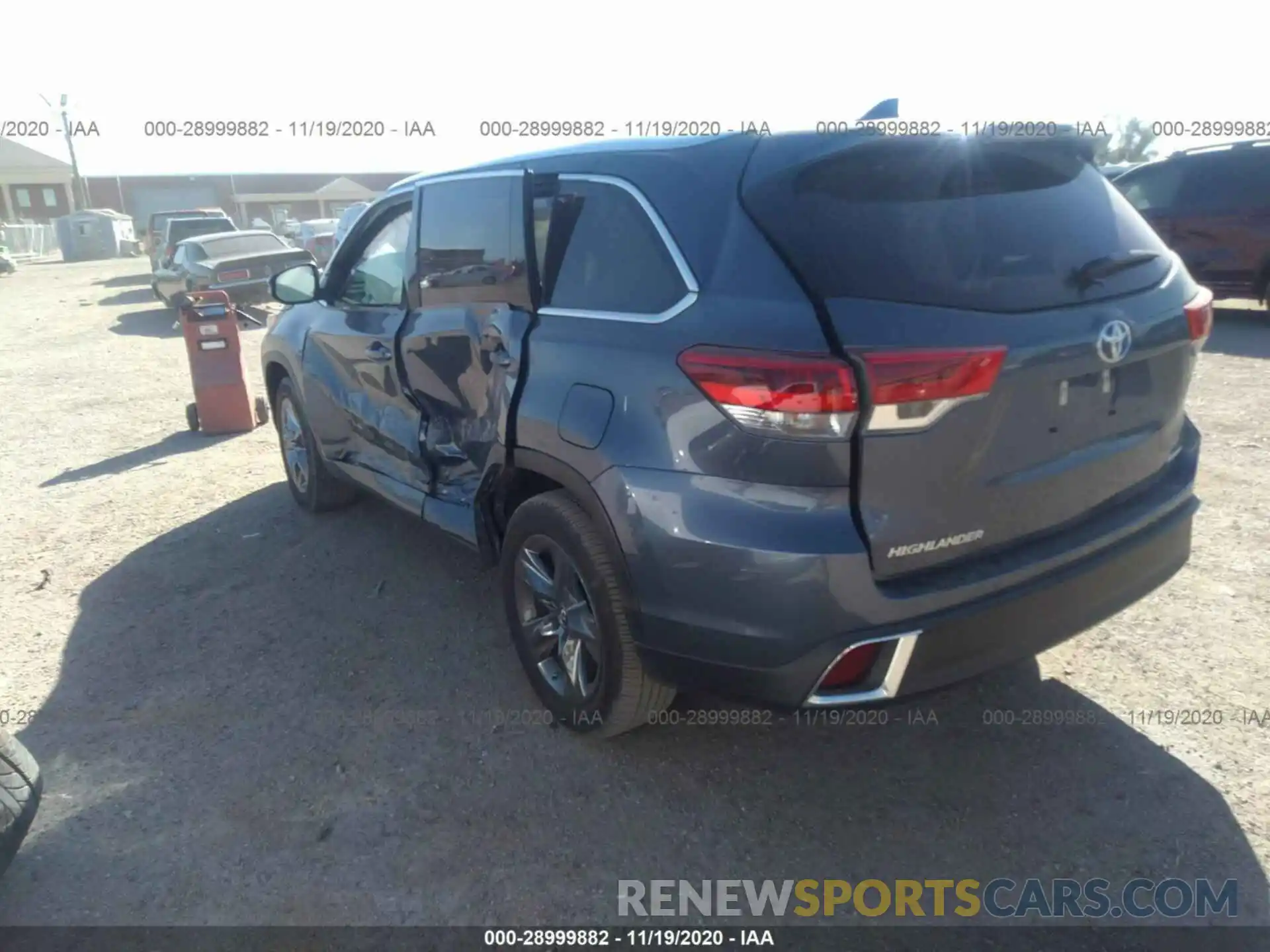 3 Photograph of a damaged car 5TDYZRFH6KS334513 TOYOTA HIGHLANDER 2019