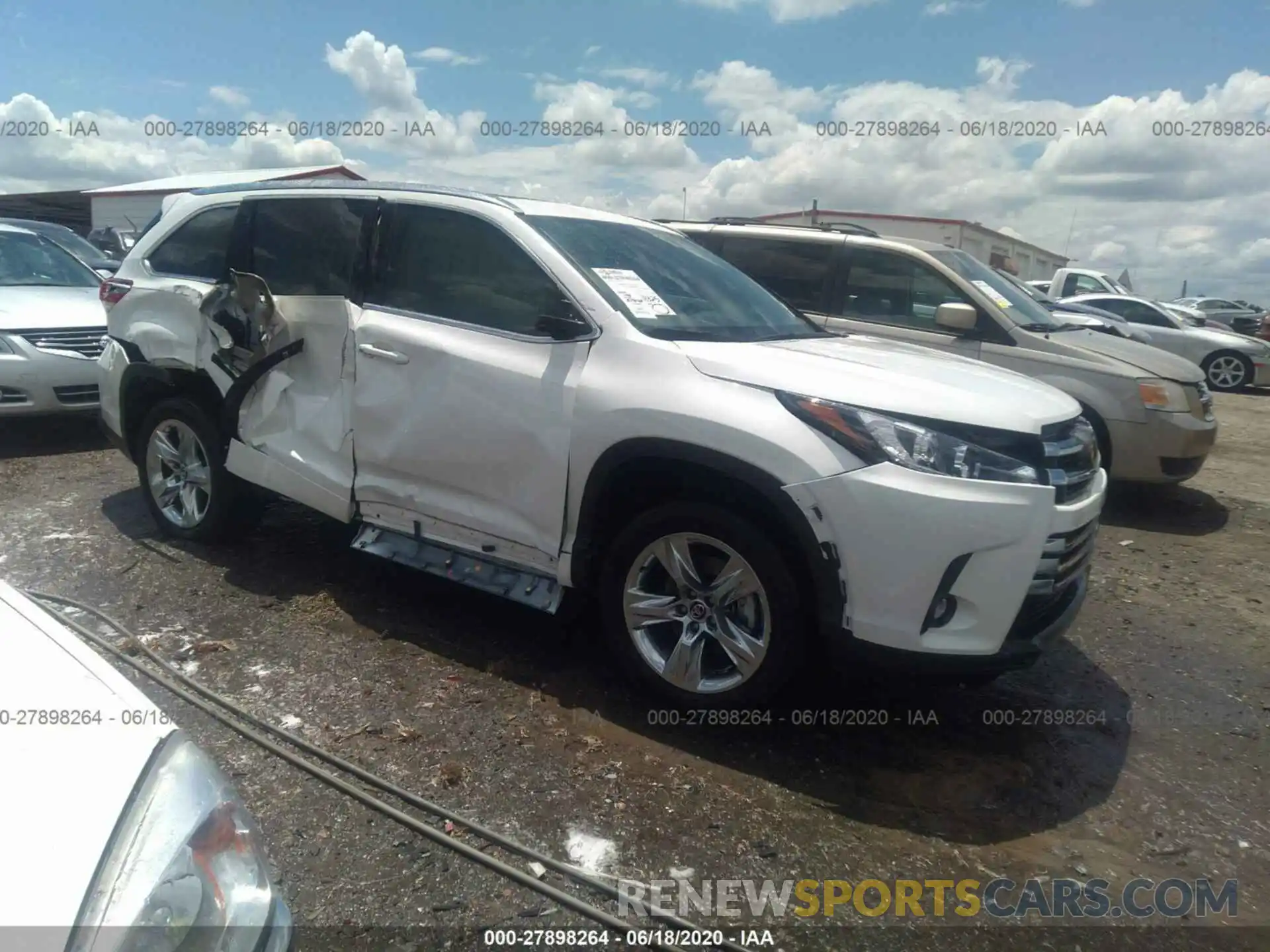 1 Photograph of a damaged car 5TDYZRFH6KS341266 TOYOTA HIGHLANDER 2019