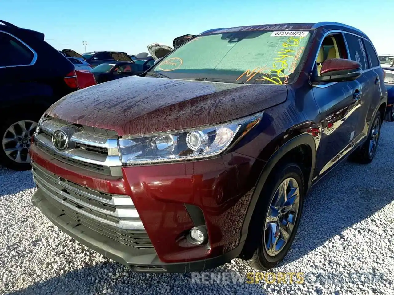 2 Photograph of a damaged car 5TDYZRFH6KS355023 TOYOTA HIGHLANDER 2019