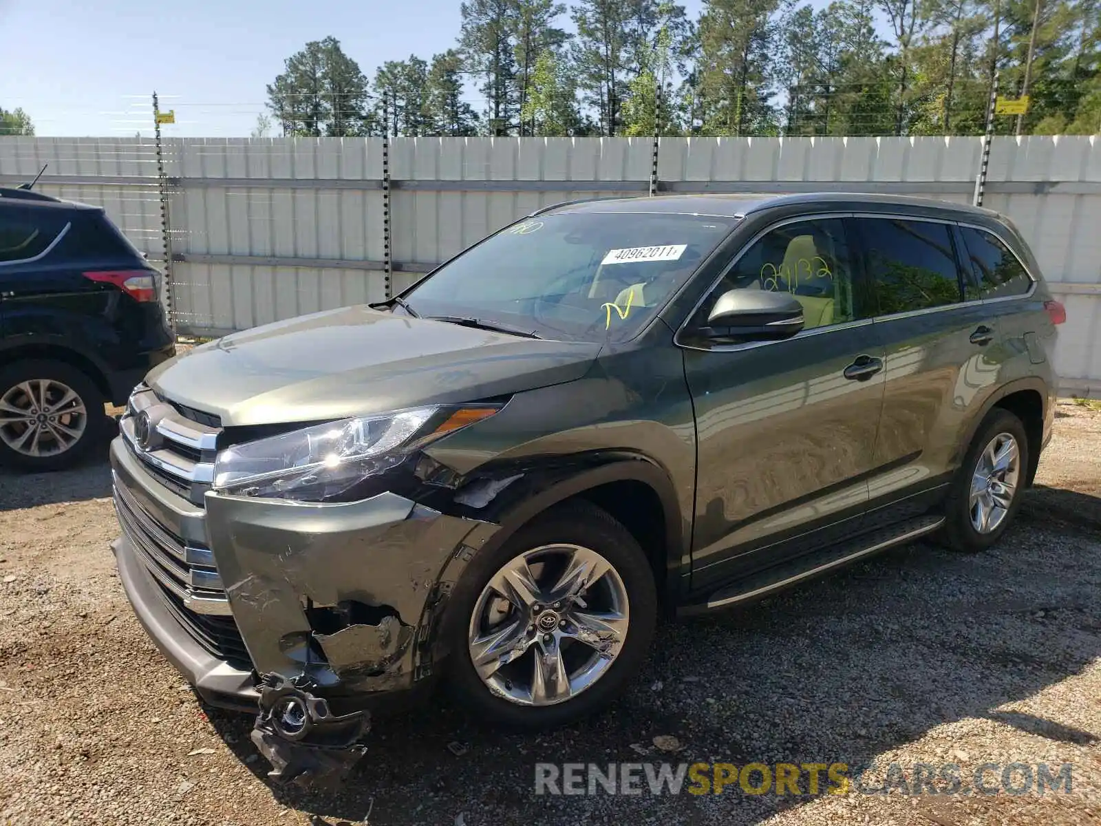 2 Photograph of a damaged car 5TDYZRFH7KS291221 TOYOTA HIGHLANDER 2019