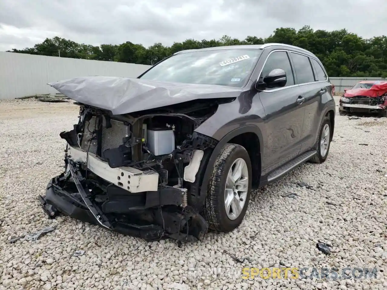 2 Photograph of a damaged car 5TDYZRFH7KS300516 TOYOTA HIGHLANDER 2019