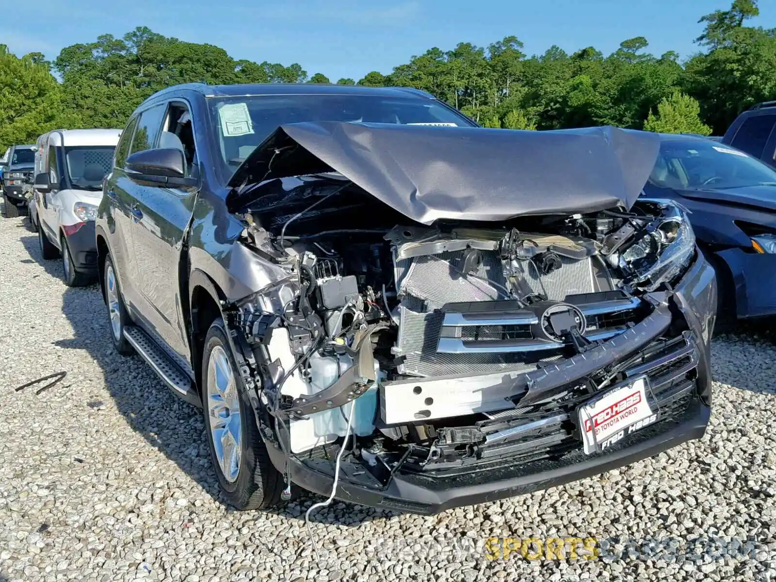 1 Photograph of a damaged car 5TDYZRFH7KS319129 TOYOTA HIGHLANDER 2019