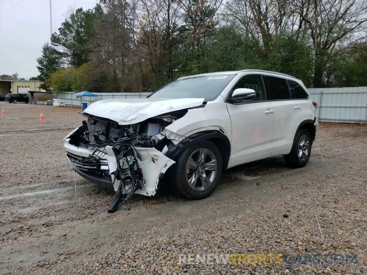 2 Photograph of a damaged car 5TDYZRFH7KS323505 TOYOTA HIGHLANDER 2019