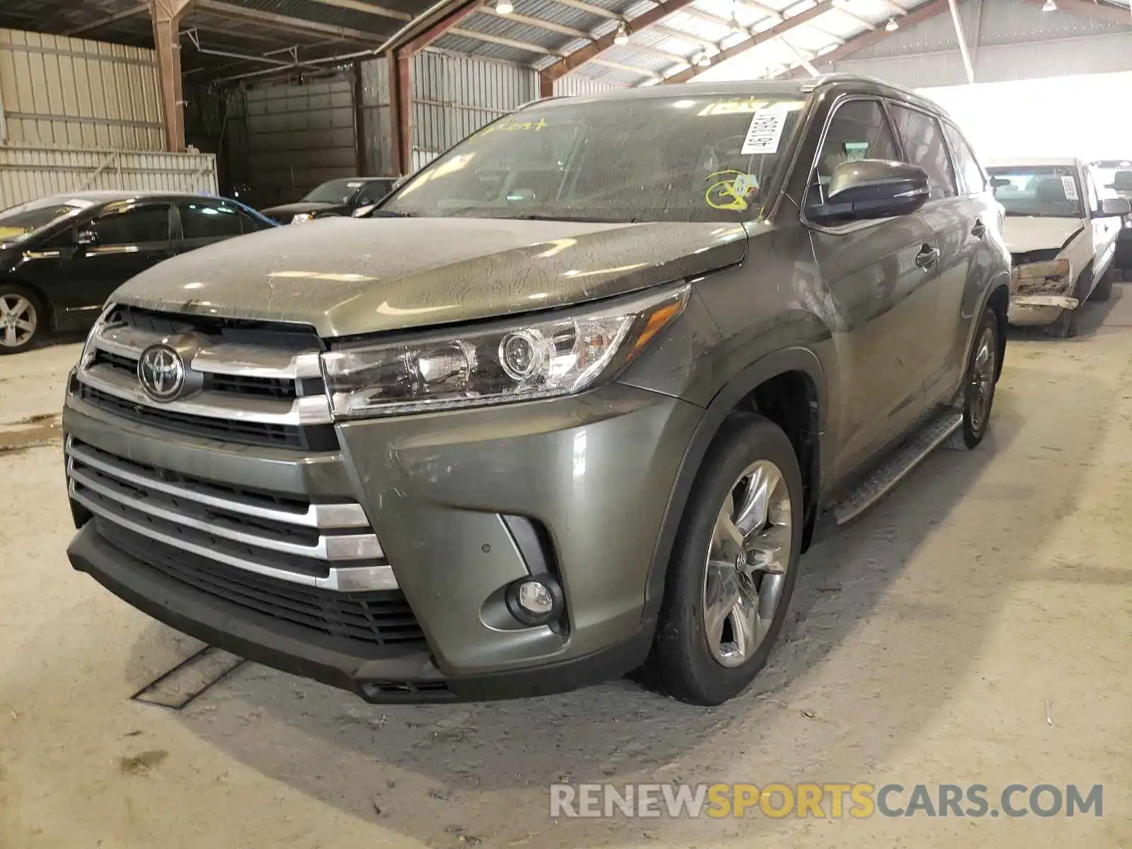 2 Photograph of a damaged car 5TDYZRFH7KS326579 TOYOTA HIGHLANDER 2019