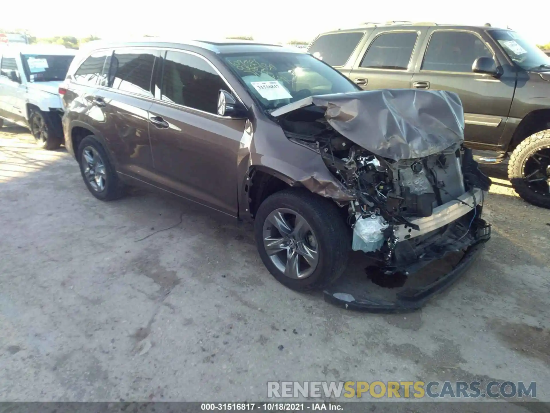 1 Photograph of a damaged car 5TDYZRFH7KS328591 TOYOTA HIGHLANDER 2019