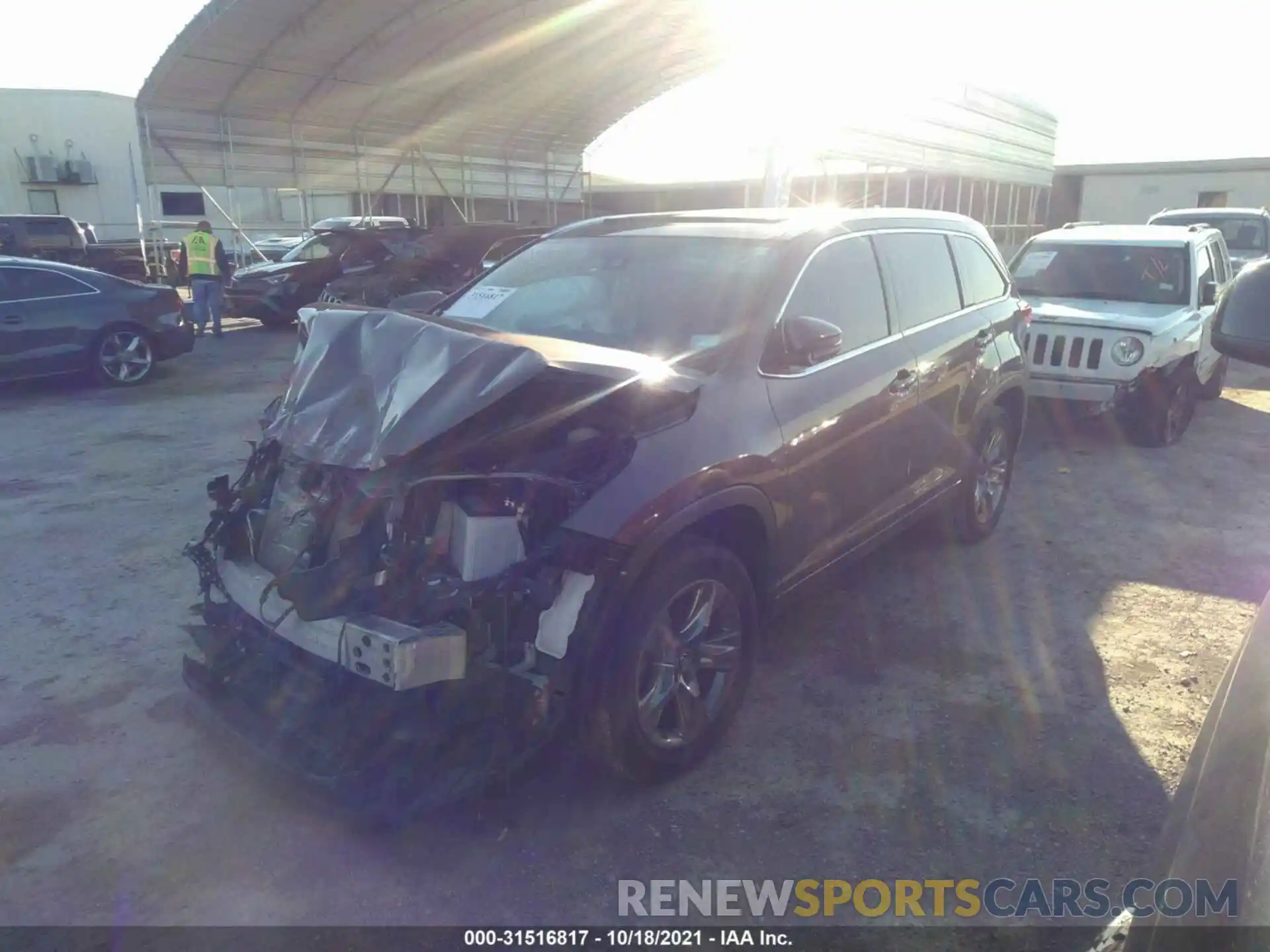 2 Photograph of a damaged car 5TDYZRFH7KS328591 TOYOTA HIGHLANDER 2019