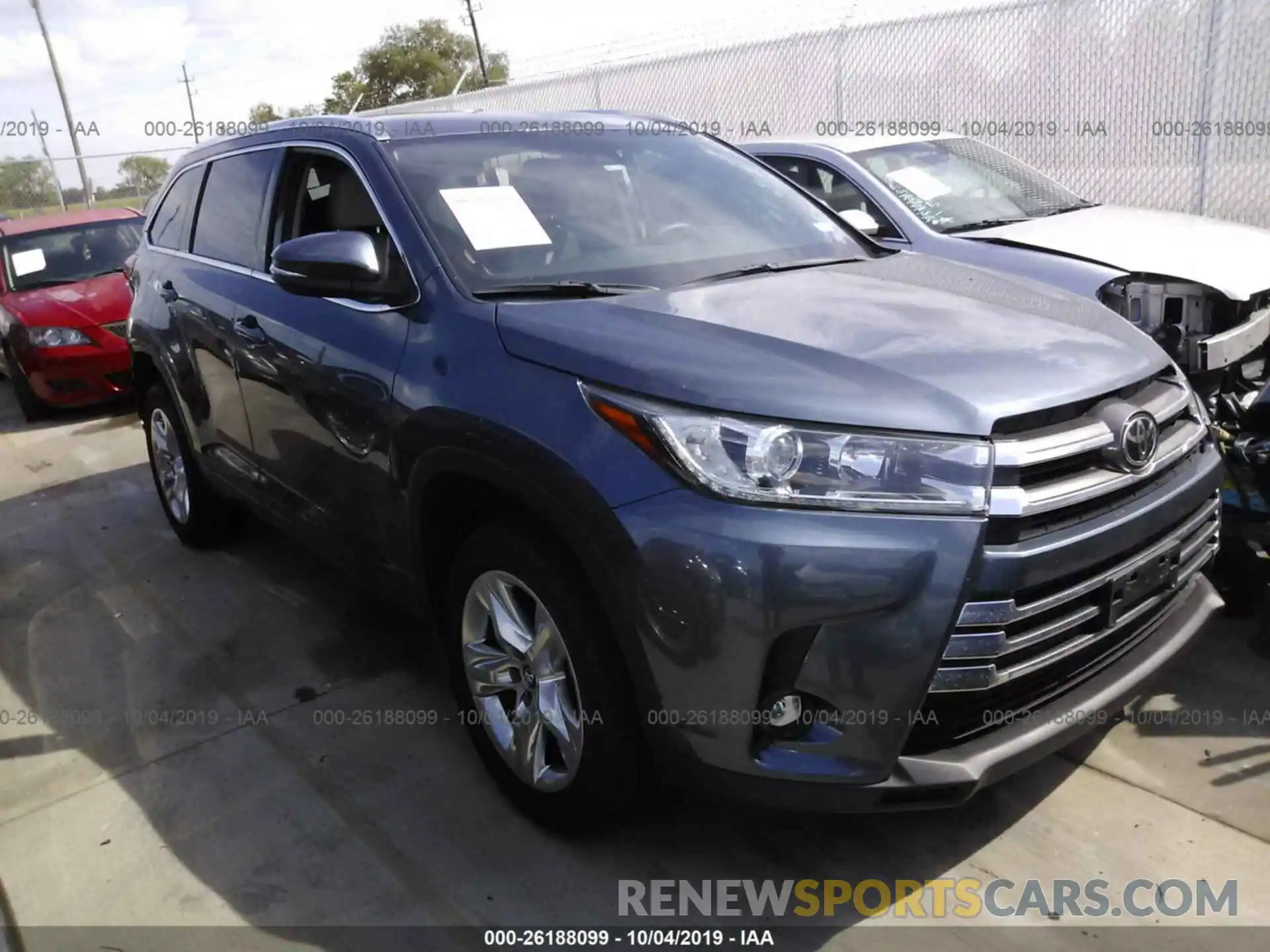 1 Photograph of a damaged car 5TDYZRFH7KS333984 TOYOTA HIGHLANDER 2019