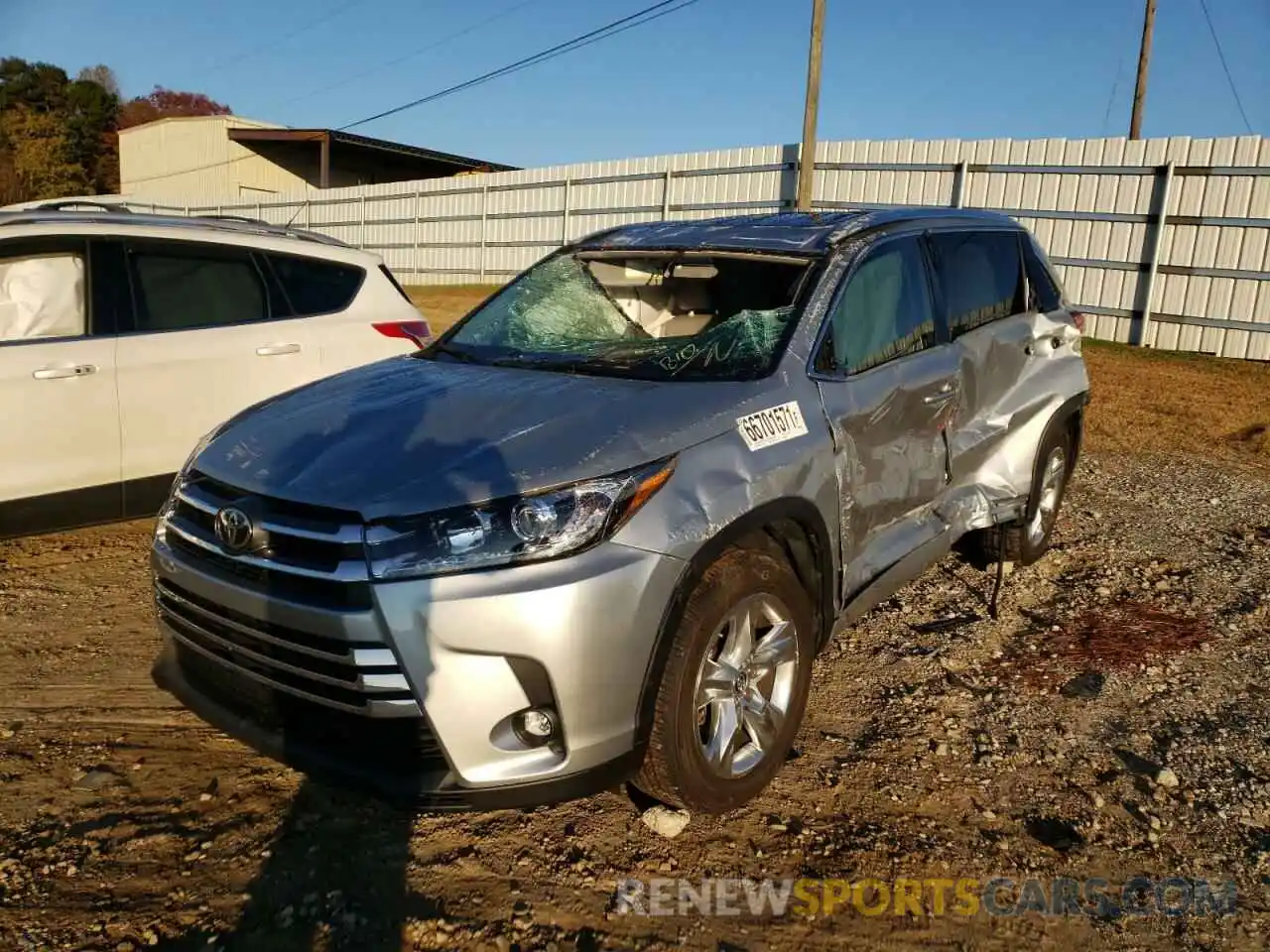 2 Photograph of a damaged car 5TDYZRFH7KS337341 TOYOTA HIGHLANDER 2019