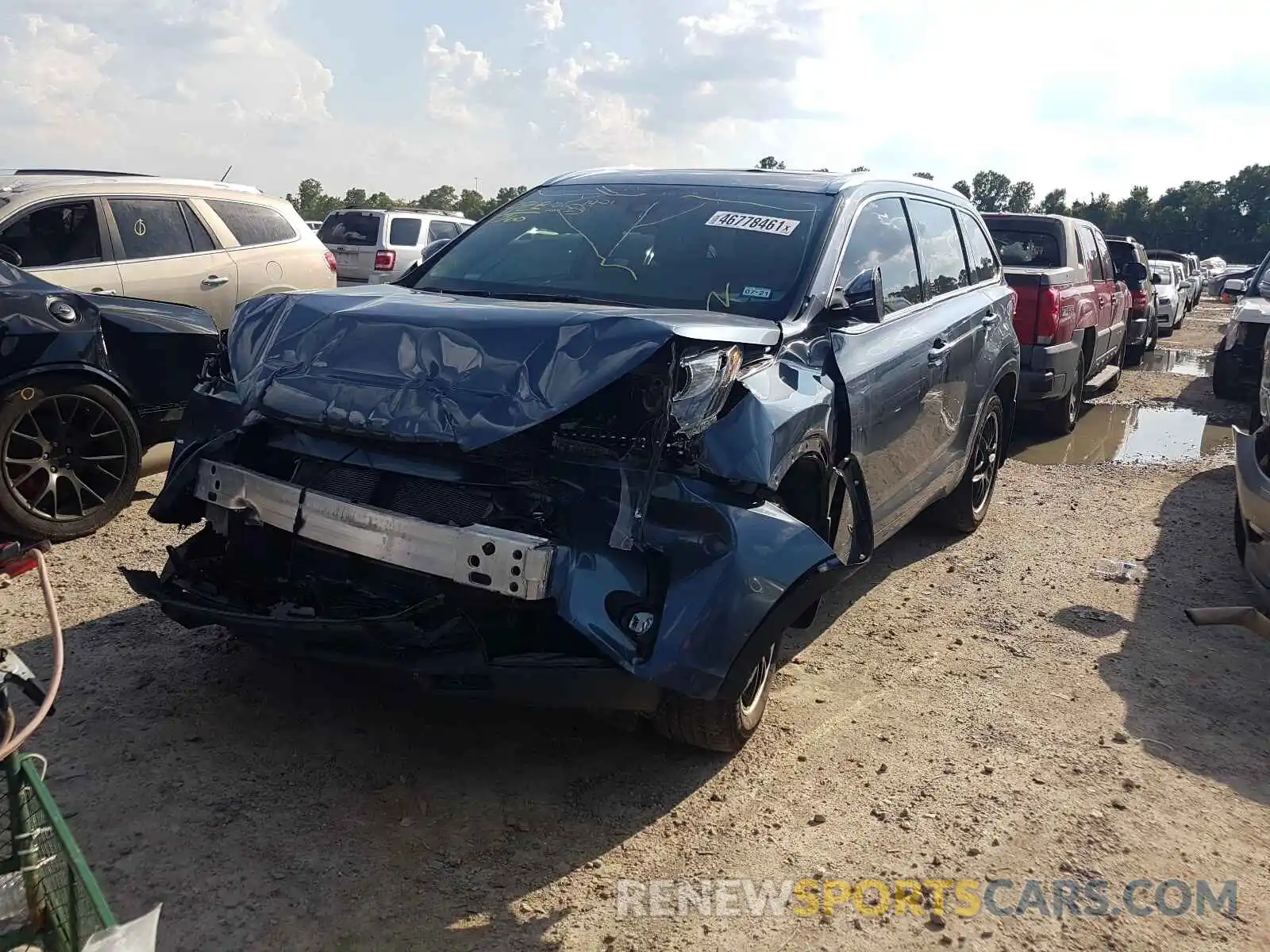 2 Photograph of a damaged car 5TDYZRFH7KS339820 TOYOTA HIGHLANDER 2019