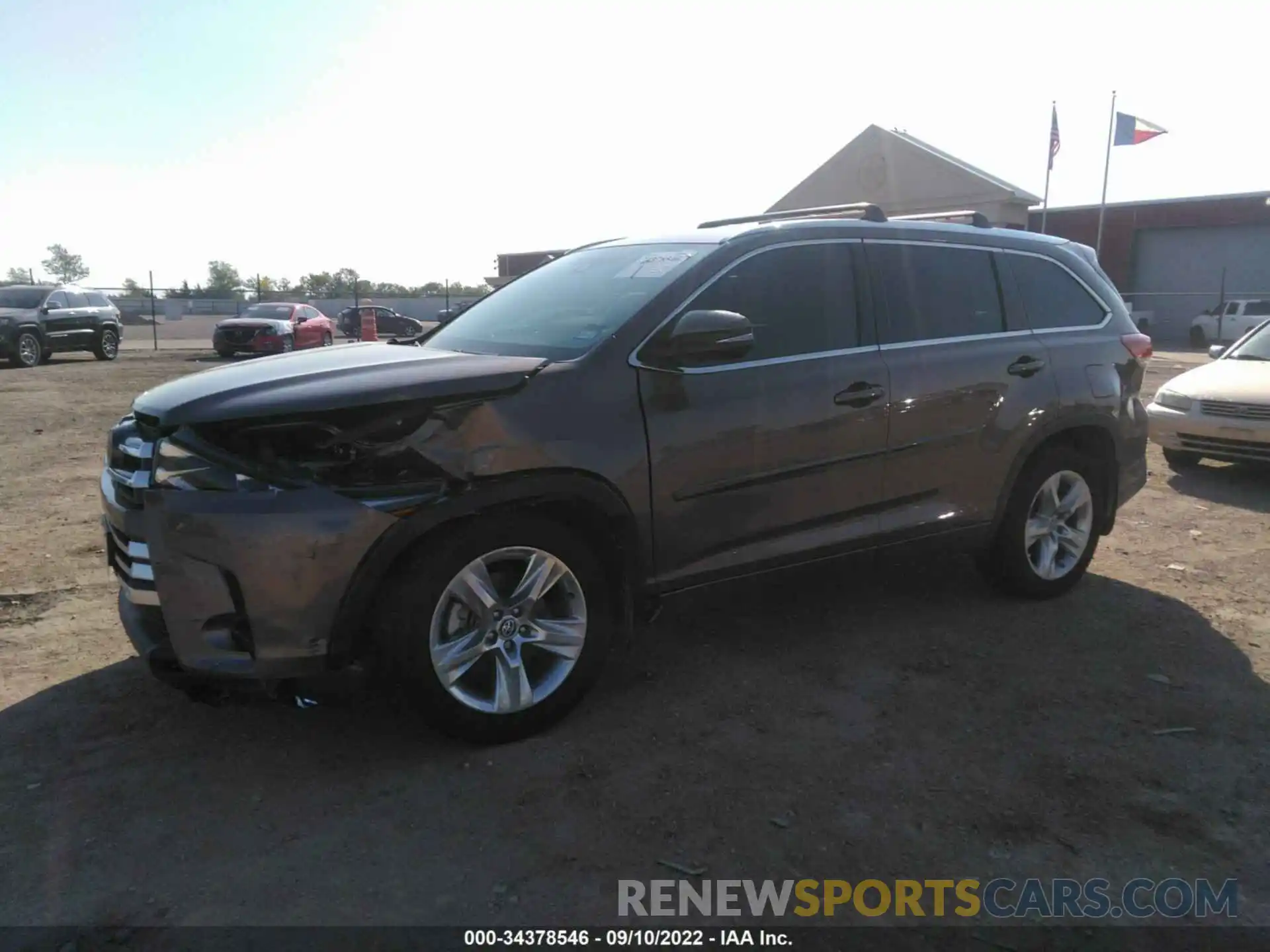 2 Photograph of a damaged car 5TDYZRFH7KS342748 TOYOTA HIGHLANDER 2019