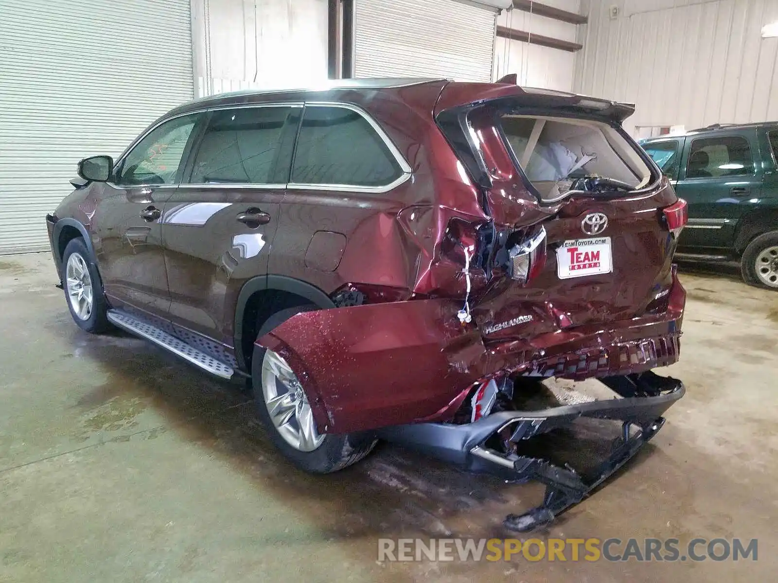 3 Photograph of a damaged car 5TDYZRFH7KS343253 TOYOTA HIGHLANDER 2019