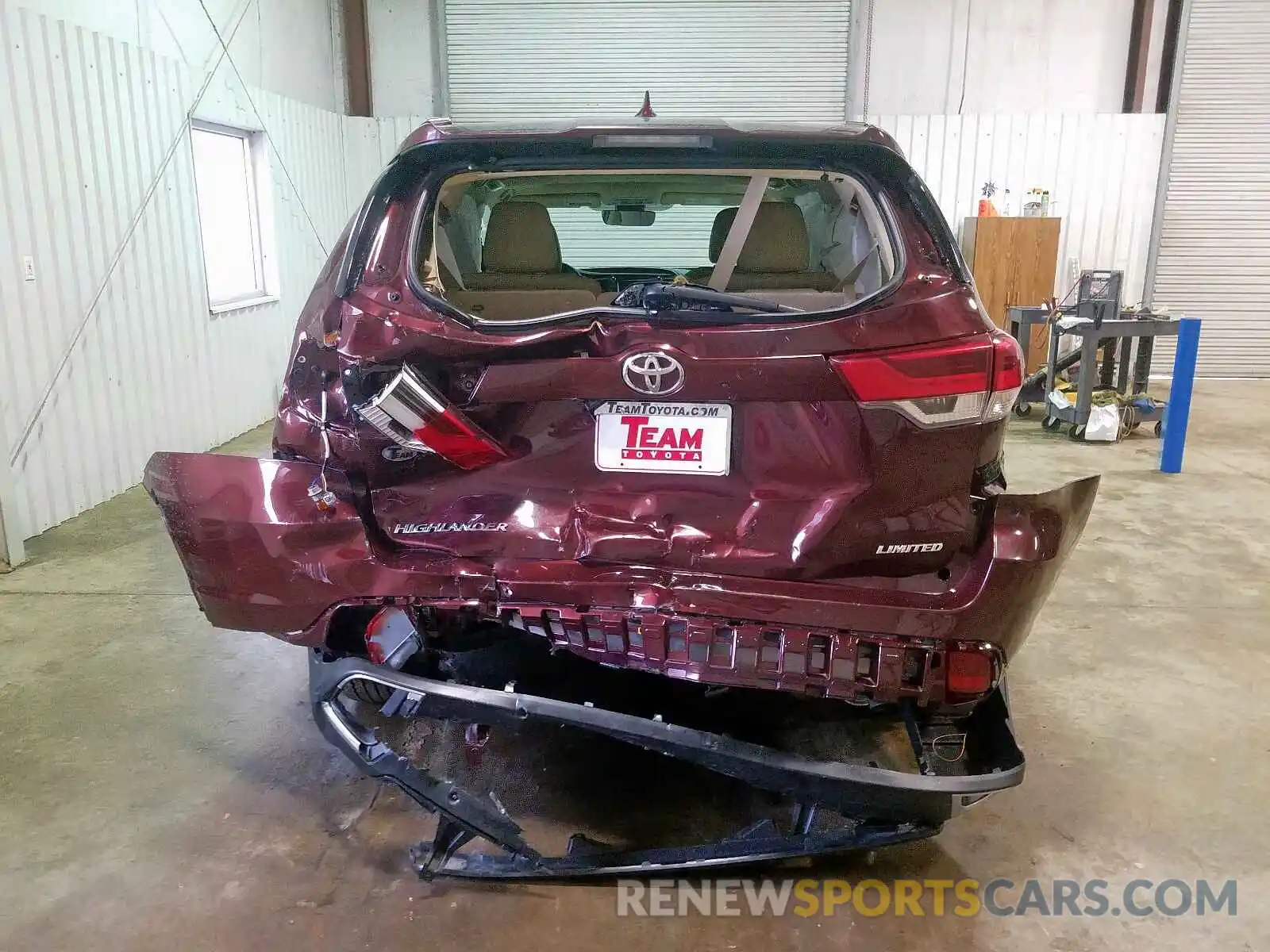 9 Photograph of a damaged car 5TDYZRFH7KS343253 TOYOTA HIGHLANDER 2019