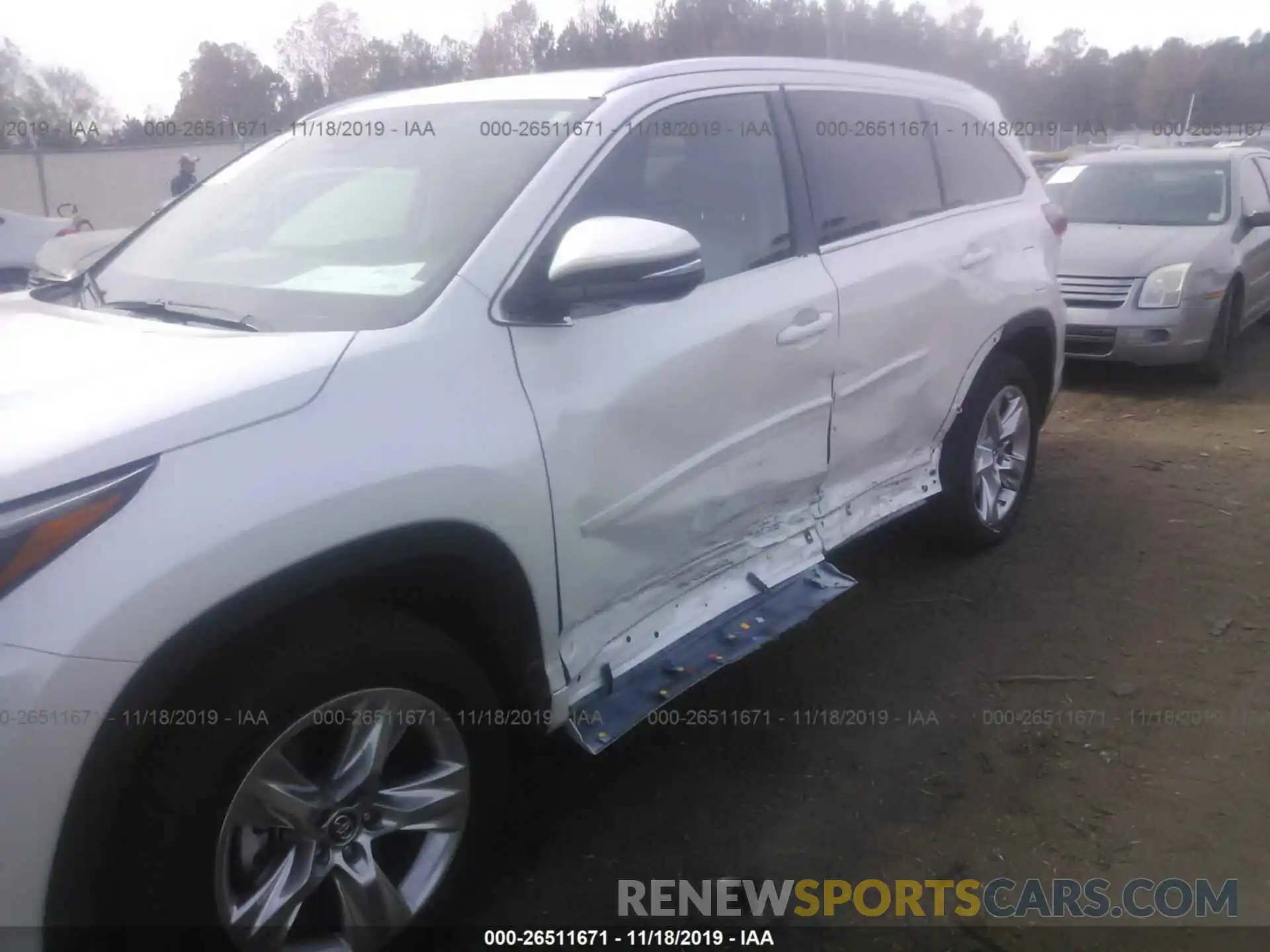 6 Photograph of a damaged car 5TDYZRFH7KS344239 TOYOTA HIGHLANDER 2019