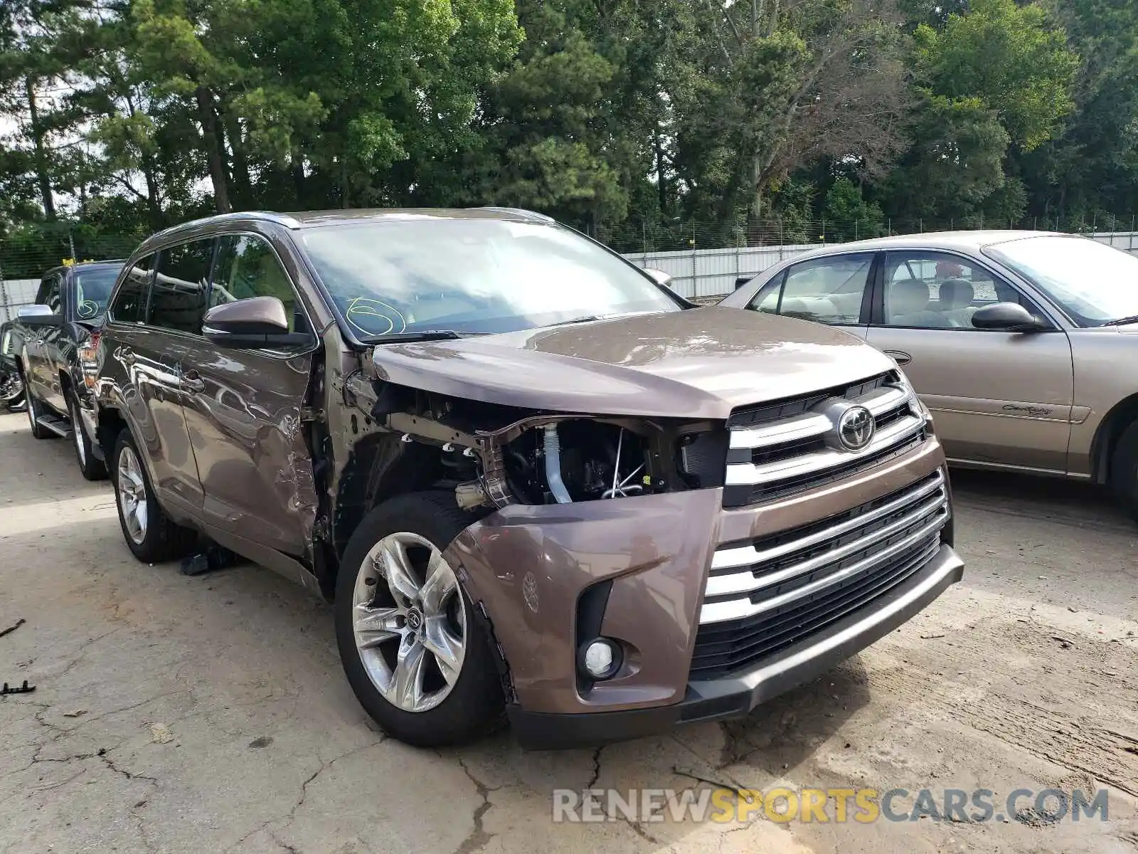 1 Photograph of a damaged car 5TDYZRFH8KS302663 TOYOTA HIGHLANDER 2019