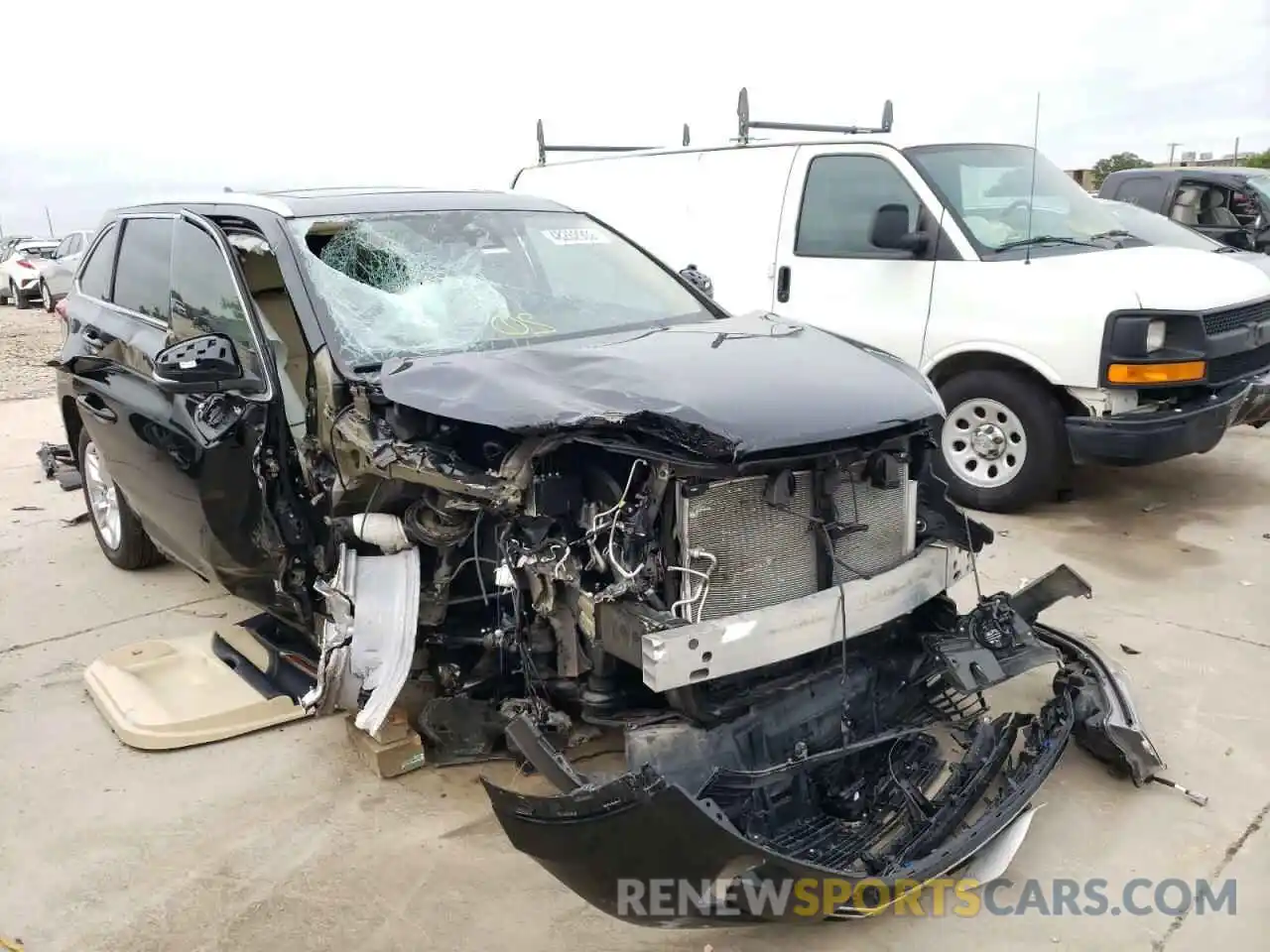 1 Photograph of a damaged car 5TDYZRFH8KS305644 TOYOTA HIGHLANDER 2019