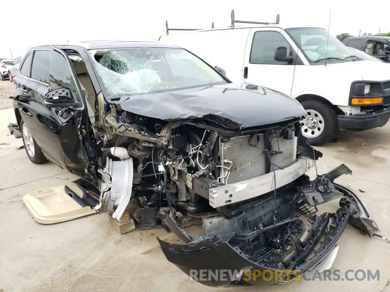 9 Photograph of a damaged car 5TDYZRFH8KS305644 TOYOTA HIGHLANDER 2019