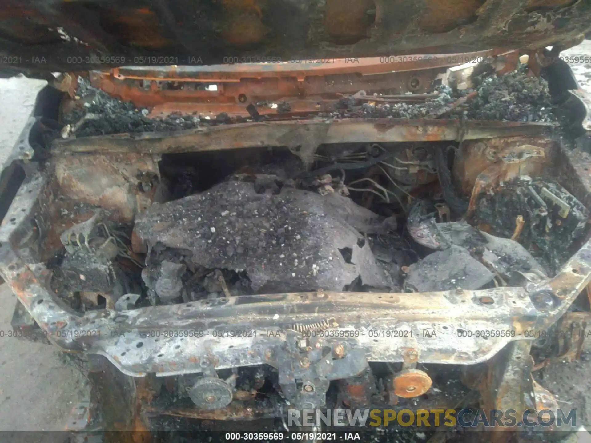 10 Photograph of a damaged car 5TDYZRFH8KS337316 TOYOTA HIGHLANDER 2019