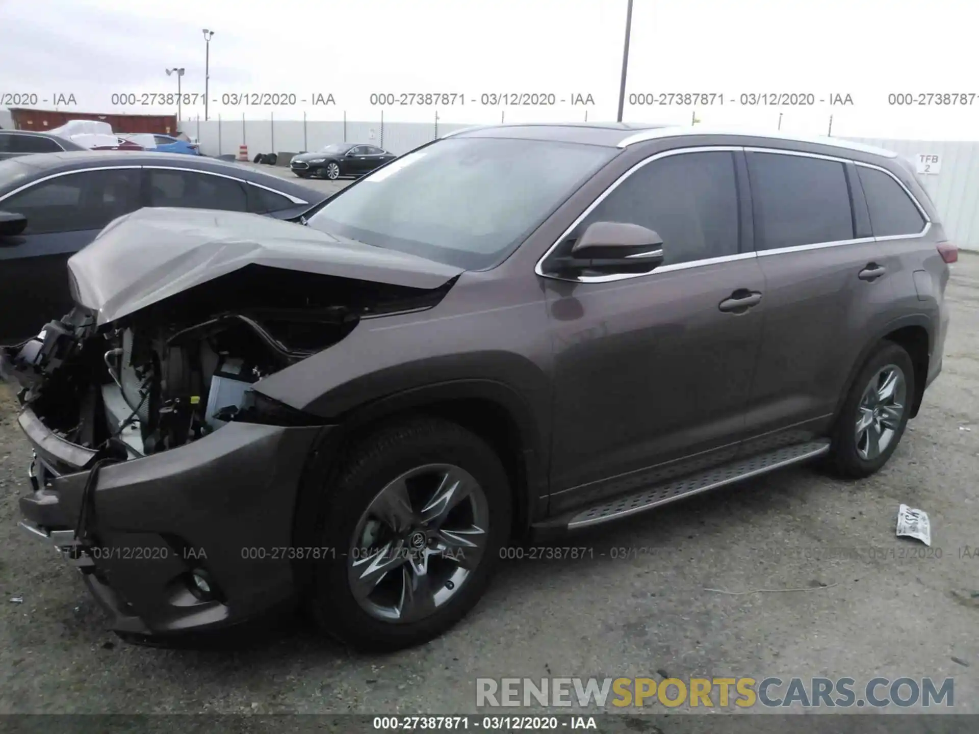 2 Photograph of a damaged car 5TDYZRFH8KS346243 TOYOTA HIGHLANDER 2019