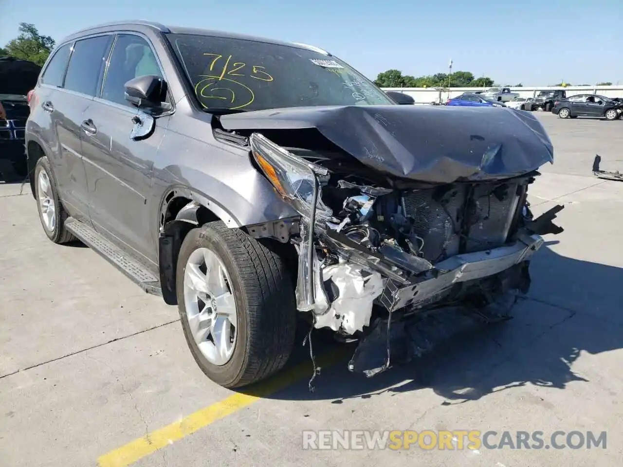 1 Photograph of a damaged car 5TDYZRFH8KS356769 TOYOTA HIGHLANDER 2019