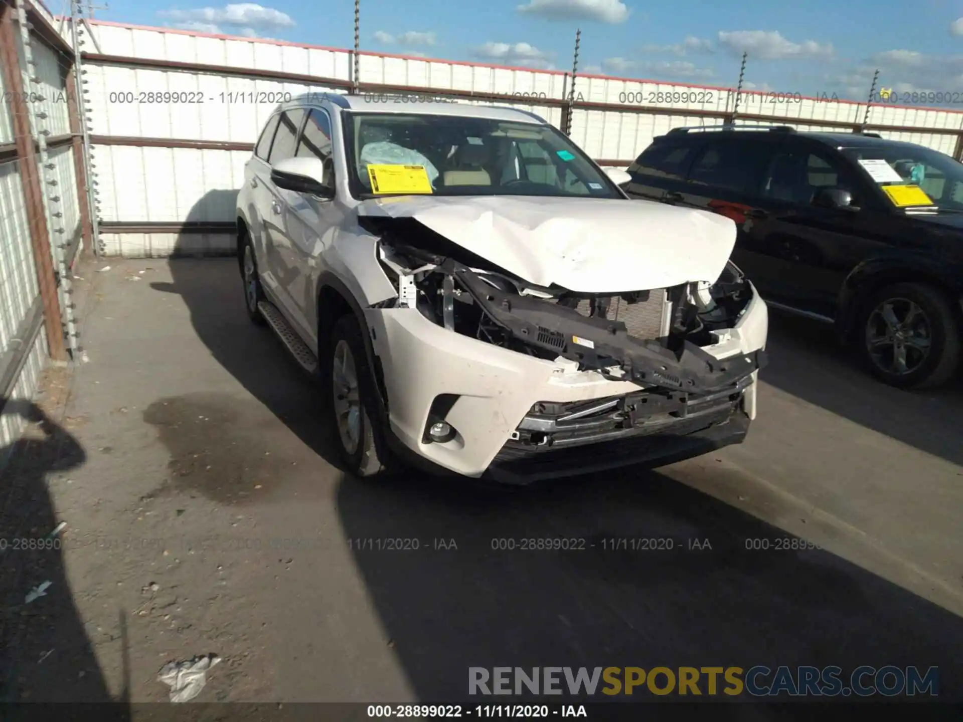 1 Photograph of a damaged car 5TDYZRFH8KS363057 TOYOTA HIGHLANDER 2019