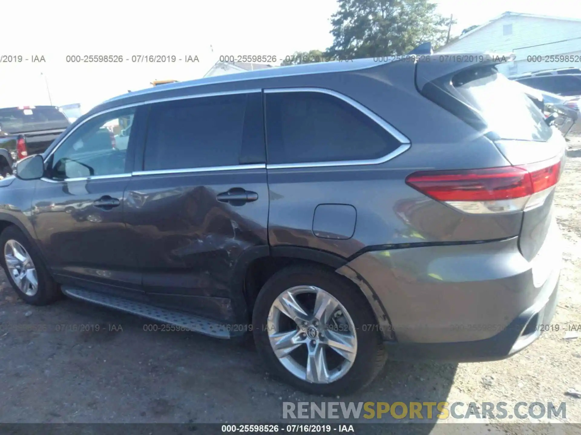 6 Photograph of a damaged car 5TDYZRFH9KS292208 TOYOTA HIGHLANDER 2019