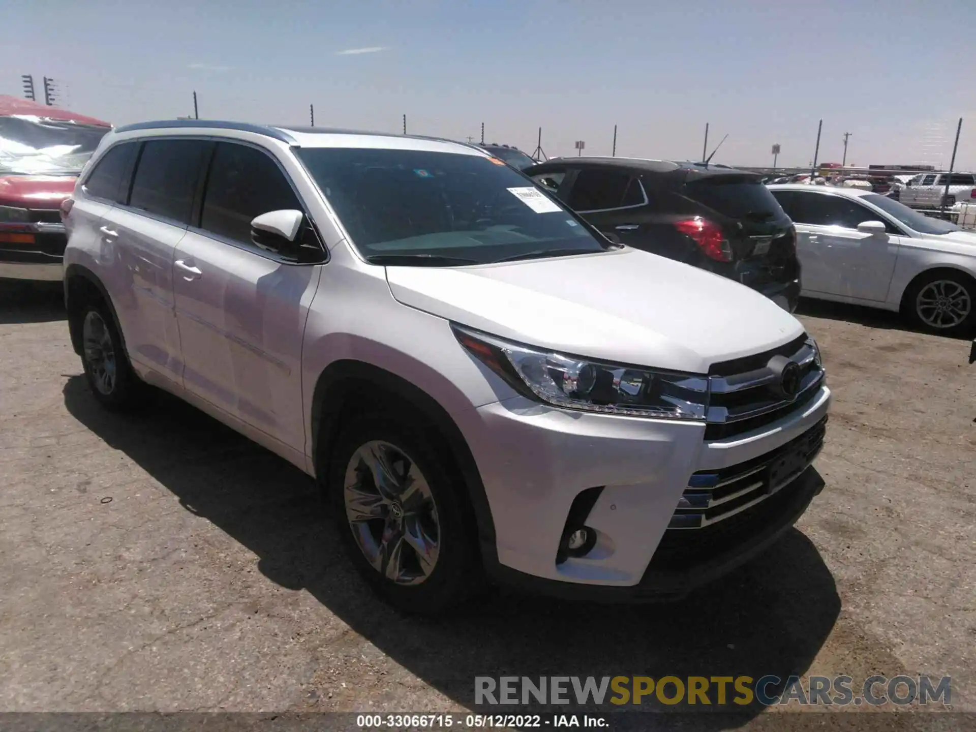 1 Photograph of a damaged car 5TDYZRFH9KS298400 TOYOTA HIGHLANDER 2019