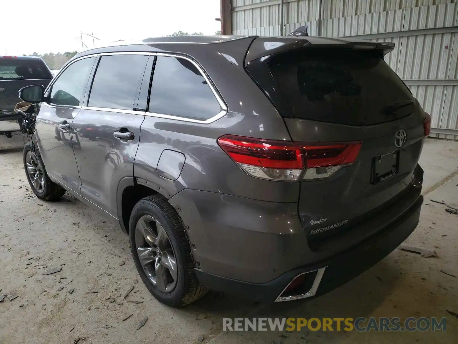 3 Photograph of a damaged car 5TDYZRFH9KS322694 TOYOTA HIGHLANDER 2019