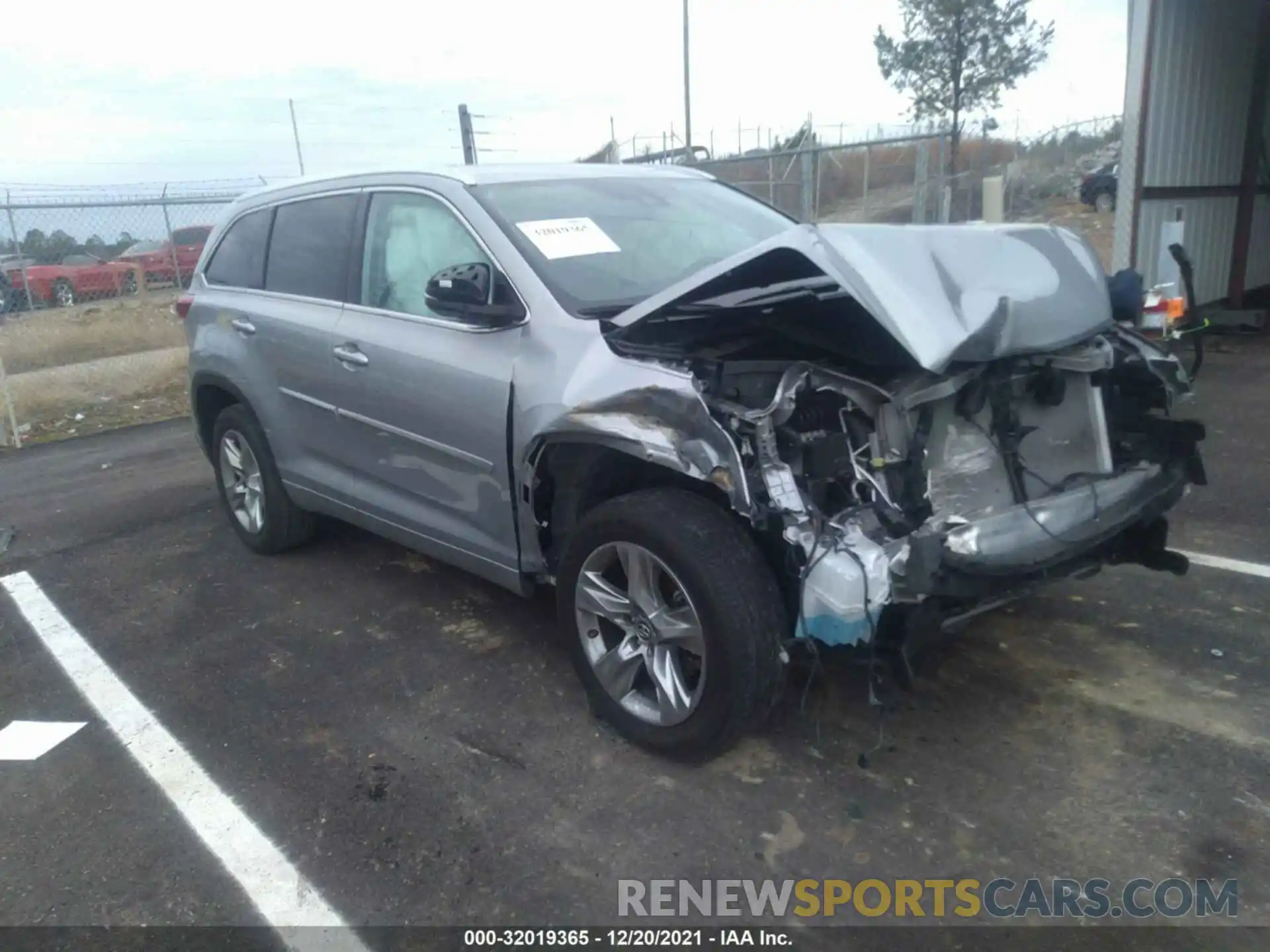 1 Photograph of a damaged car 5TDYZRFH9KS324025 TOYOTA HIGHLANDER 2019