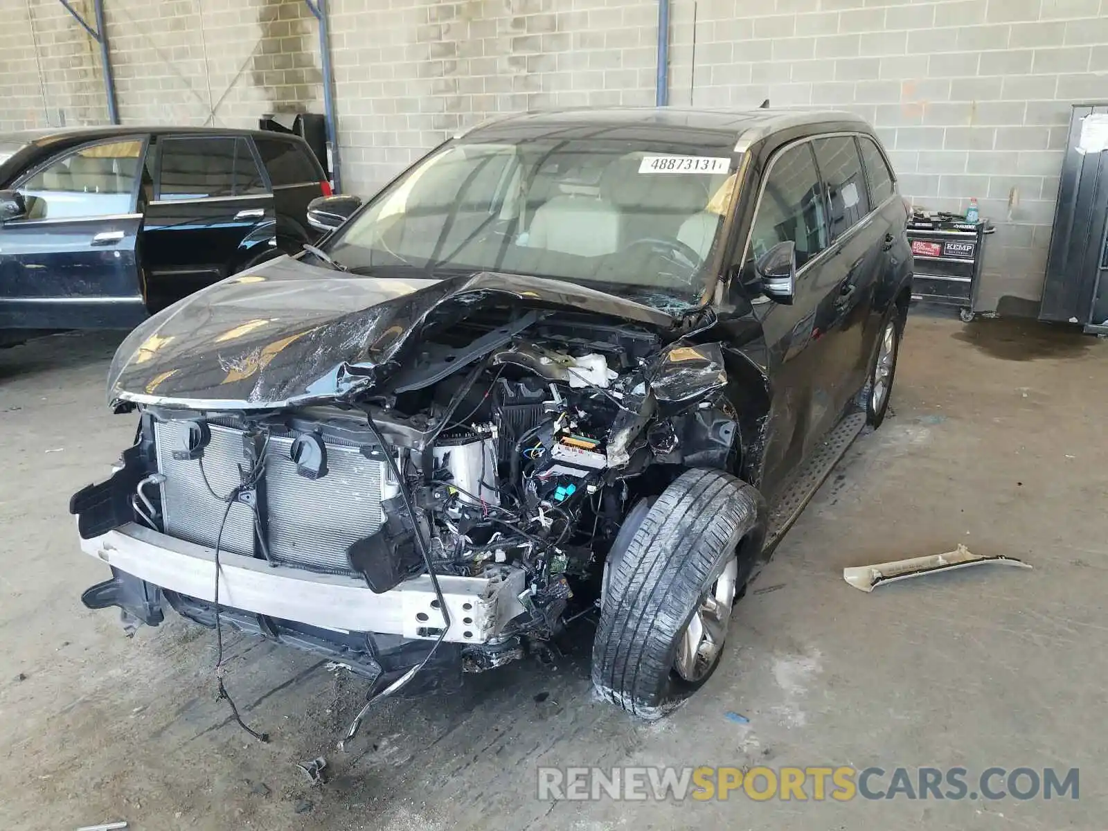 2 Photograph of a damaged car 5TDYZRFH9KS349121 TOYOTA HIGHLANDER 2019