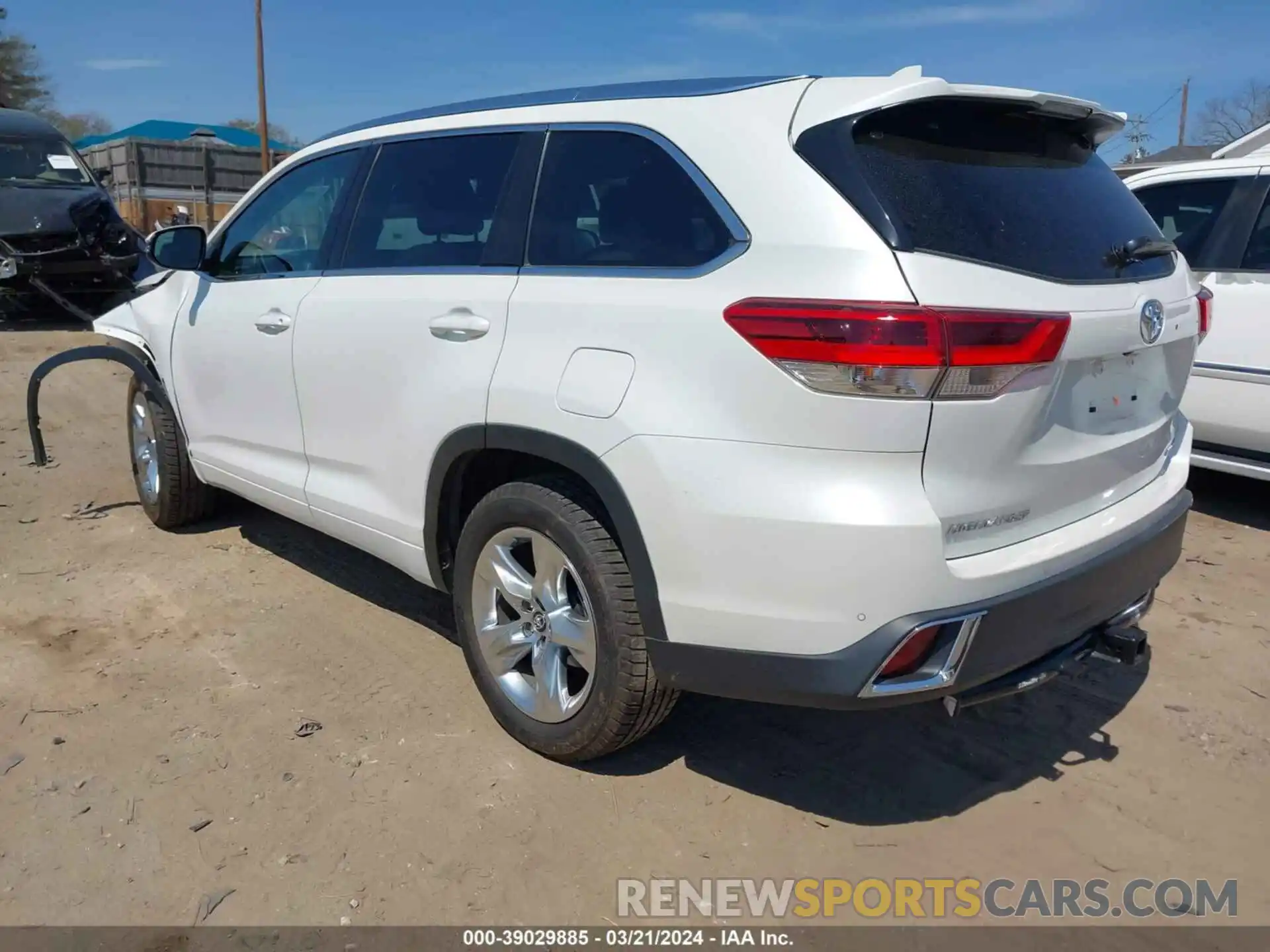 3 Photograph of a damaged car 5TDYZRFHXKS302387 TOYOTA HIGHLANDER 2019