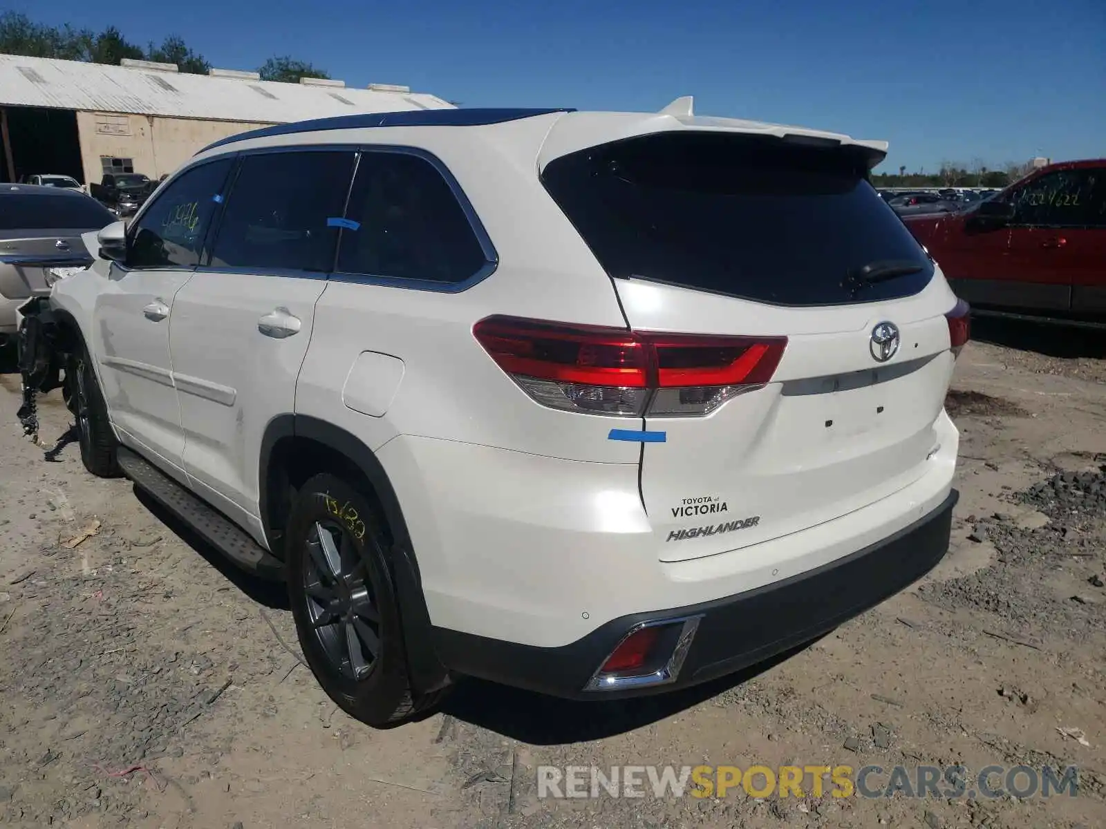 3 Photograph of a damaged car 5TDYZRFHXKS305323 TOYOTA HIGHLANDER 2019