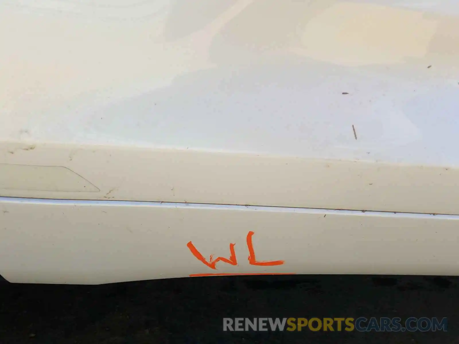 9 Photograph of a damaged car 5TDYZRFHXKS321036 TOYOTA HIGHLANDER 2019