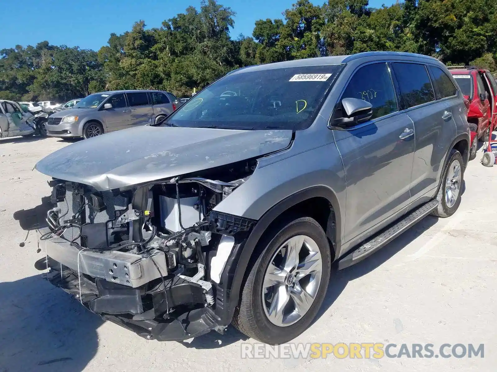 2 Photograph of a damaged car 5TDYZRFHXKS322123 TOYOTA HIGHLANDER 2019