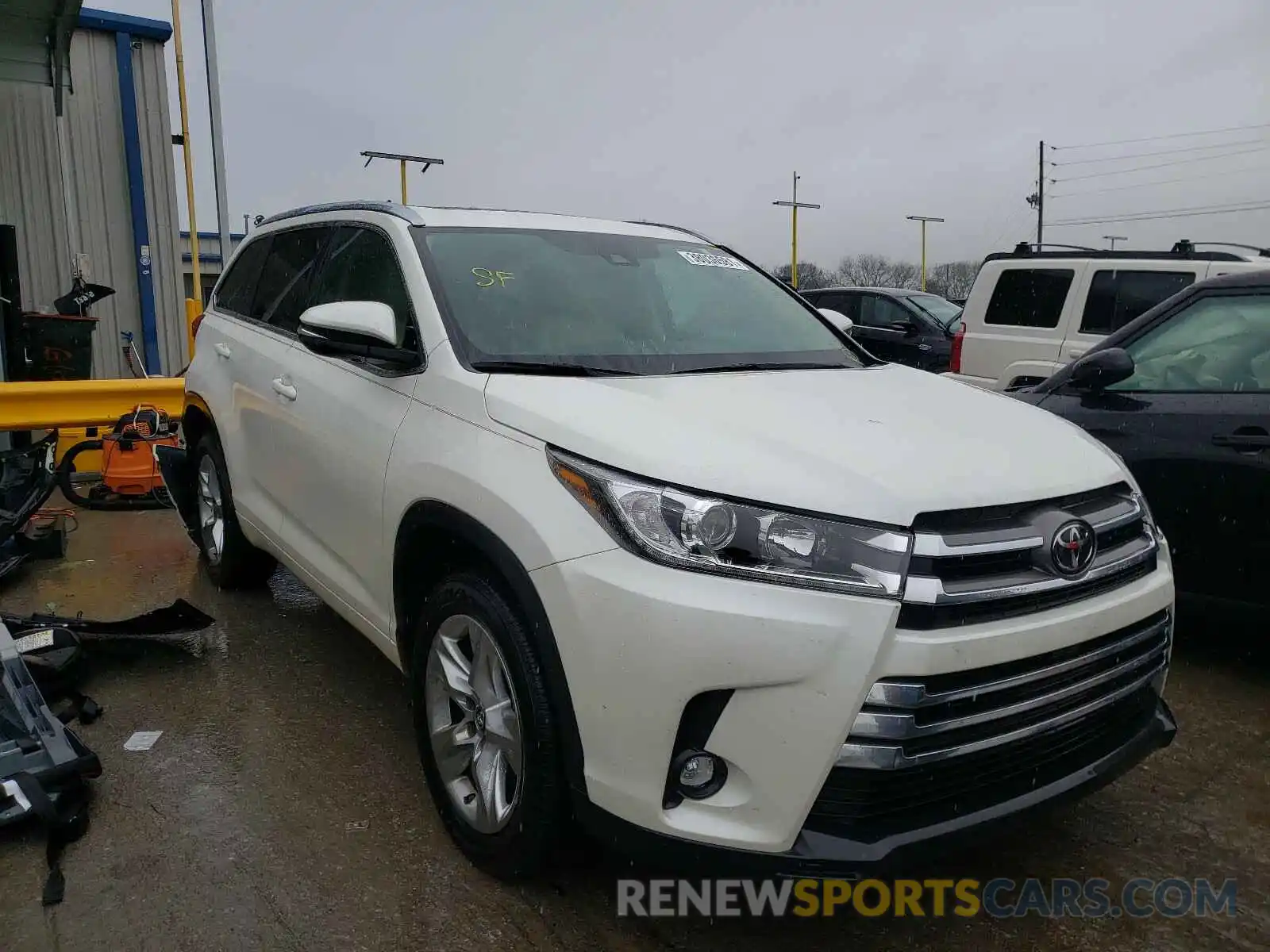 1 Photograph of a damaged car 5TDYZRFHXKS327760 TOYOTA HIGHLANDER 2019