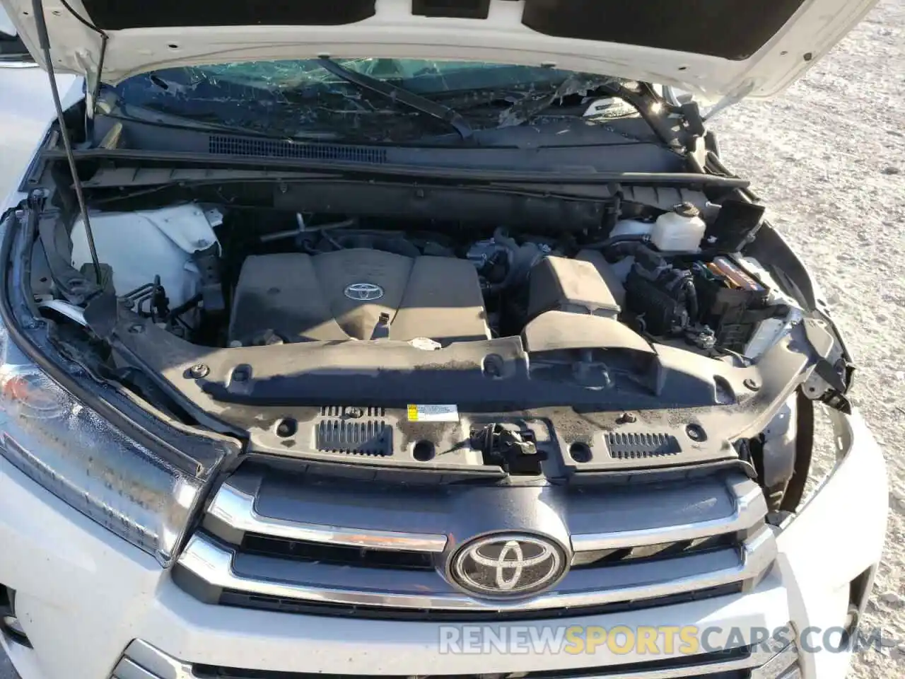 7 Photograph of a damaged car 5TDYZRFHXKS346941 TOYOTA HIGHLANDER 2019