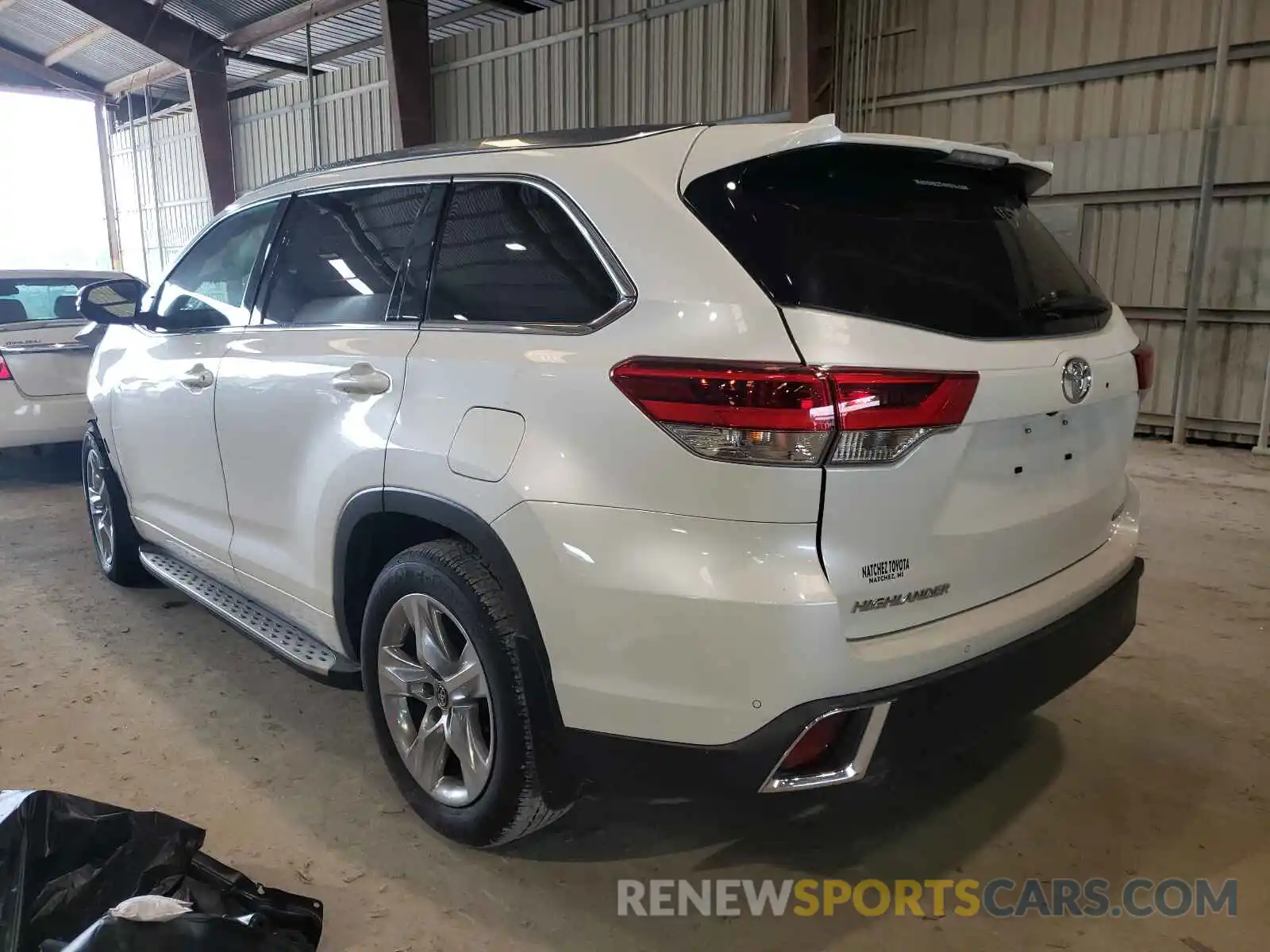 3 Photograph of a damaged car 5TDYZRFHXKS357213 TOYOTA HIGHLANDER 2019