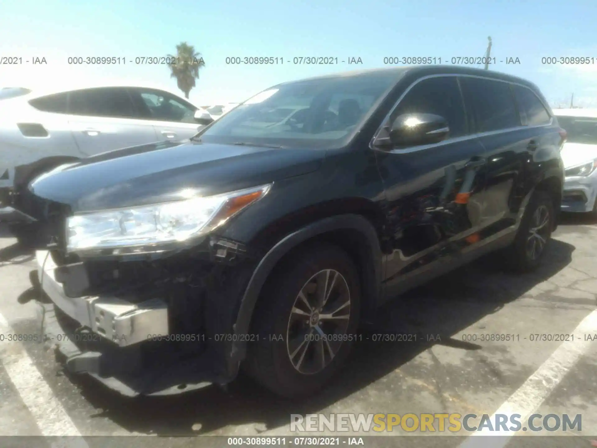 2 Photograph of a damaged car 5TDZARFH0KS046398 TOYOTA HIGHLANDER 2019