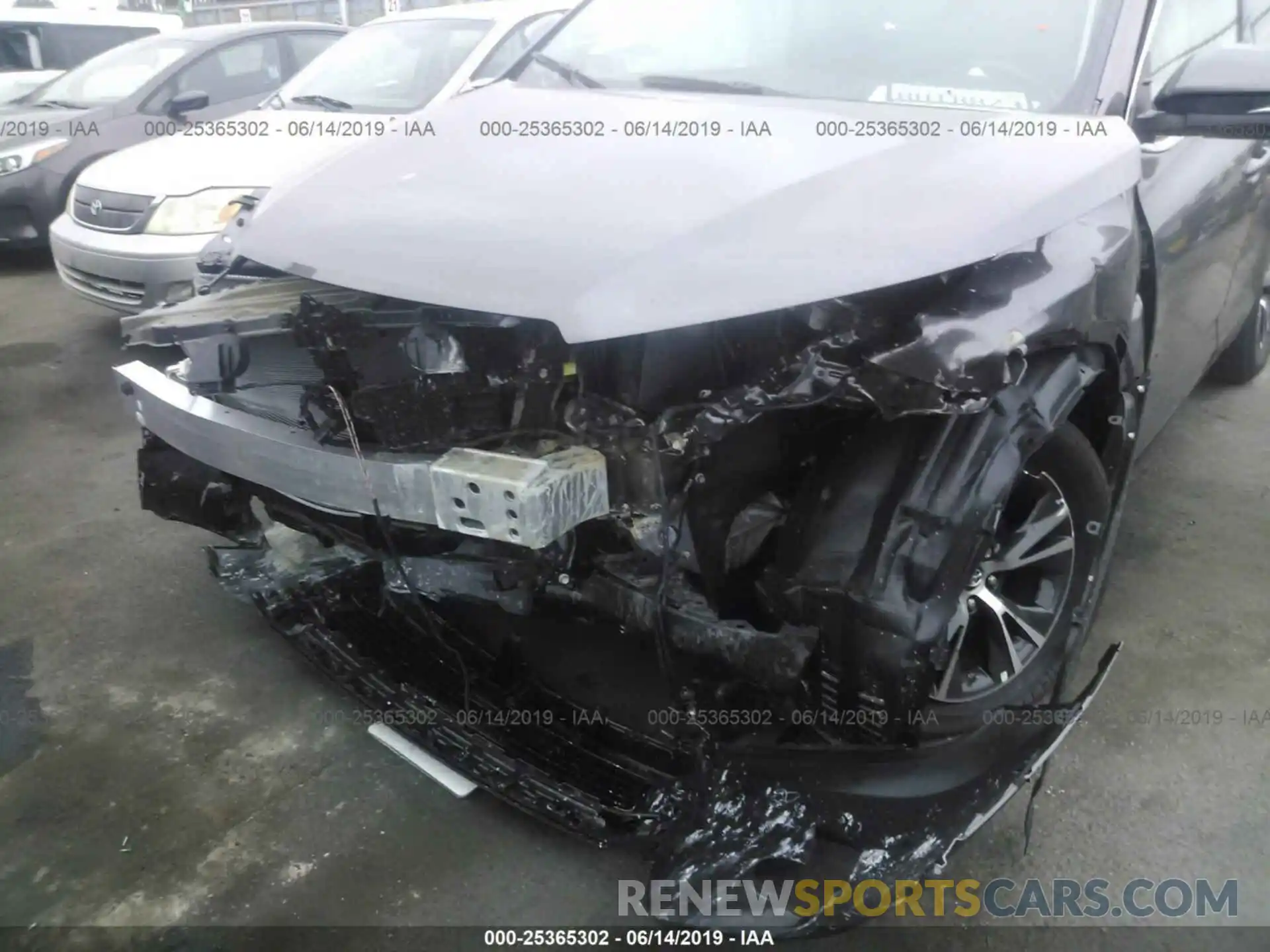 6 Photograph of a damaged car 5TDZARFH0KS046546 TOYOTA HIGHLANDER 2019