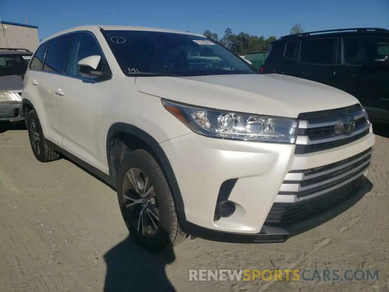 1 Photograph of a damaged car 5TDZARFH0KS047292 TOYOTA HIGHLANDER 2019