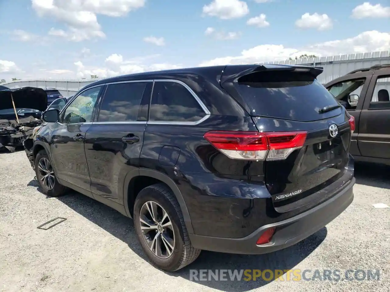 3 Фотография поврежденного автомобиля 5TDZARFH0KS057109 TOYOTA HIGHLANDER 2019