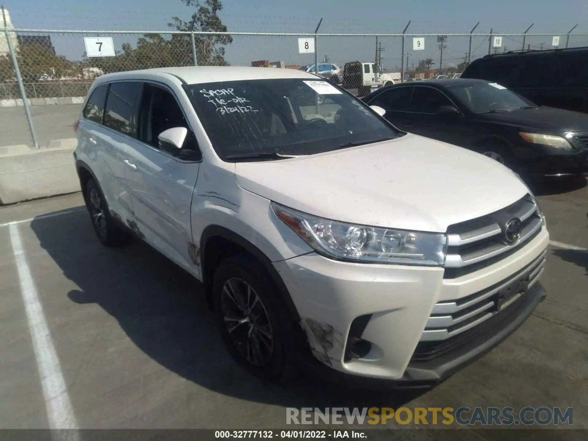 1 Фотография поврежденного автомобиля 5TDZARFH0KS057207 TOYOTA HIGHLANDER 2019