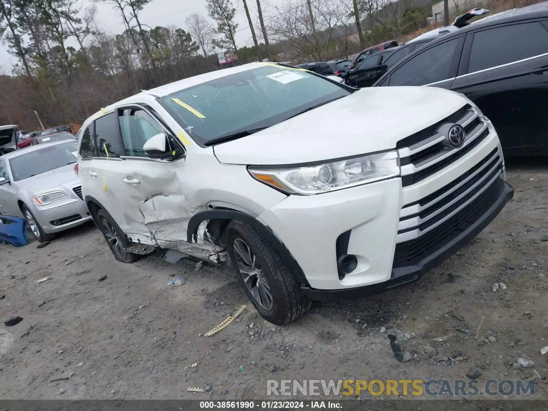 1 Photograph of a damaged car 5TDZARFH0KS058552 TOYOTA HIGHLANDER 2019