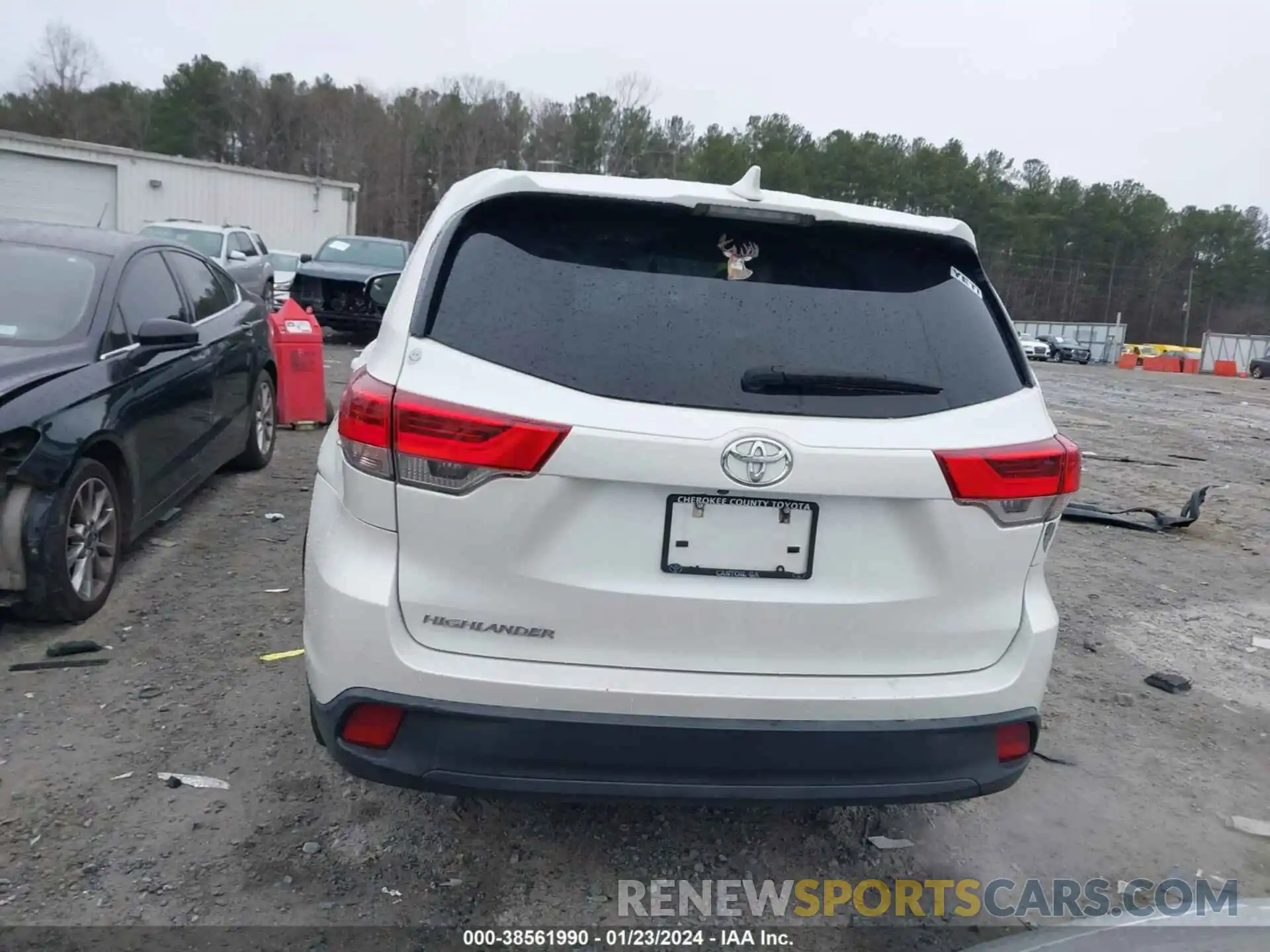 16 Photograph of a damaged car 5TDZARFH0KS058552 TOYOTA HIGHLANDER 2019