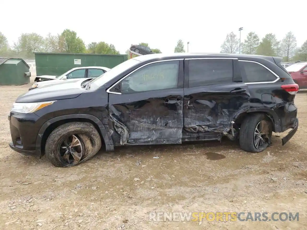 10 Photograph of a damaged car 5TDZARFH0KS060768 TOYOTA HIGHLANDER 2019