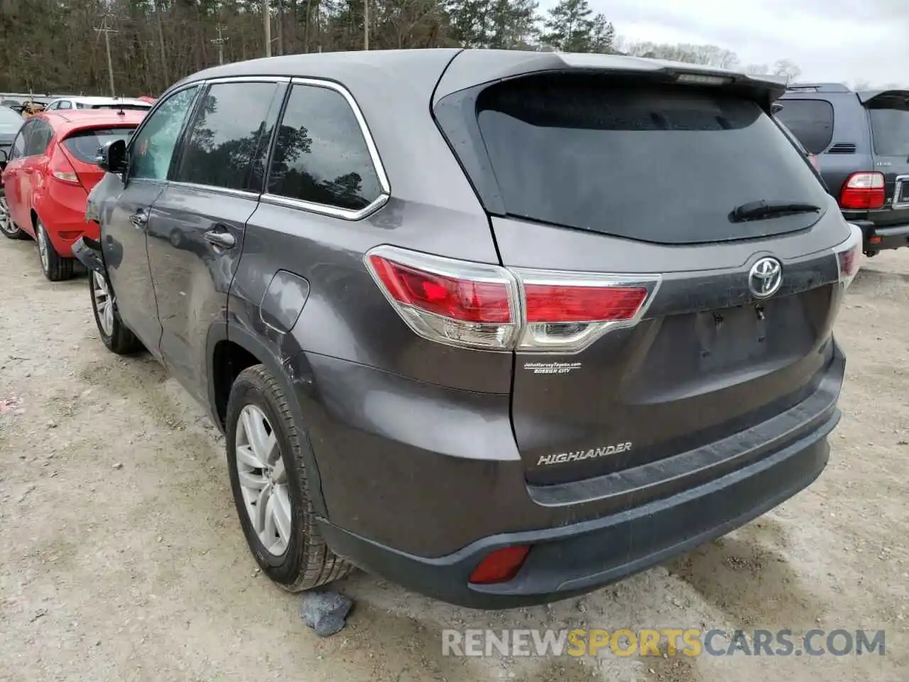 3 Photograph of a damaged car 5TDZARFH1GS018049 TOYOTA HIGHLANDER 2019