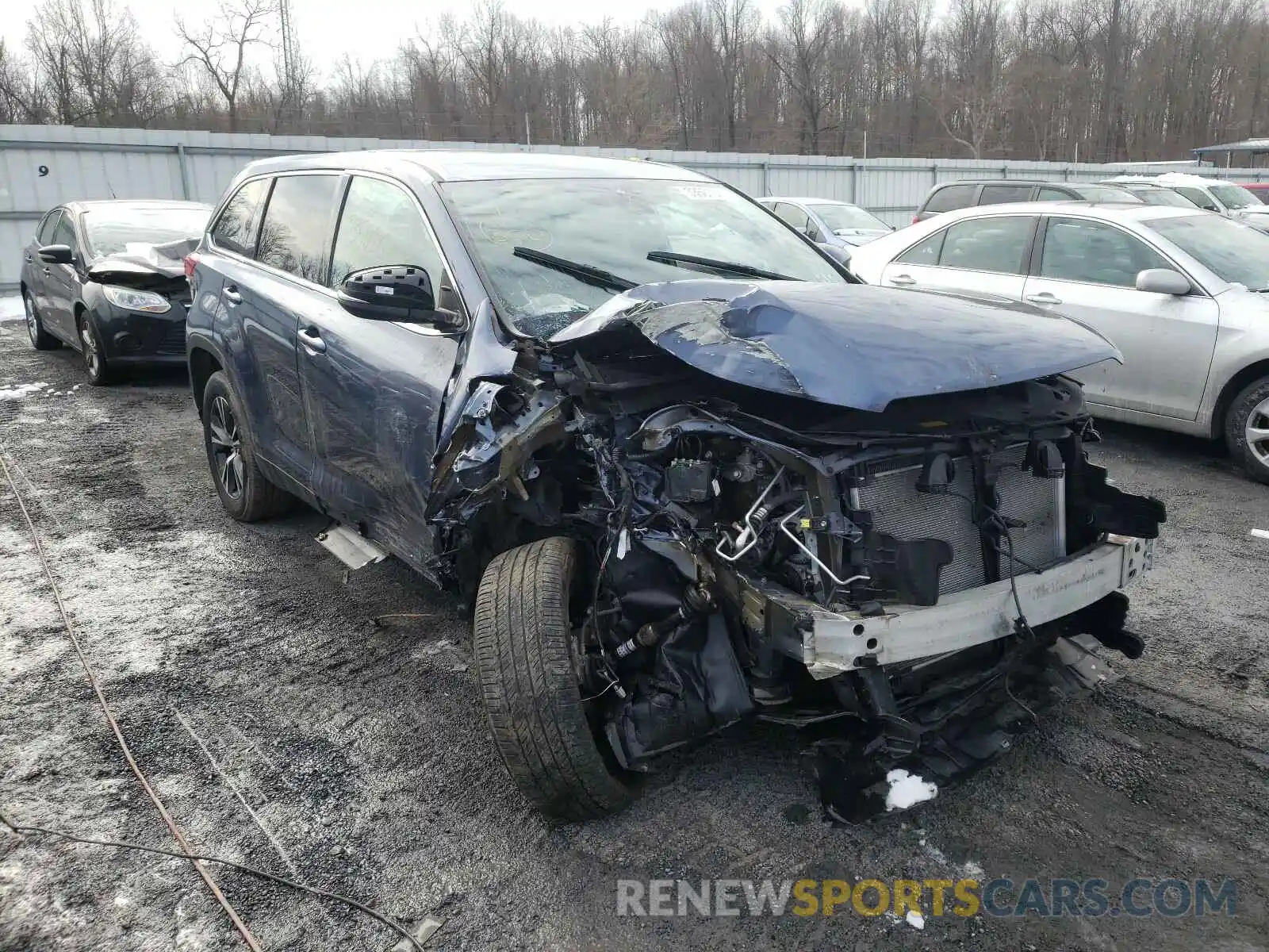 1 Photograph of a damaged car 5TDZARFH1KS043736 TOYOTA HIGHLANDER 2019